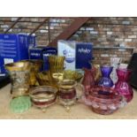 A QUANTITY OF VINTAGE GLASSWARE TO INCLUDE CRANBERRY WITH PONTIL MARKS, PLUS BOWLS, VASES, JUGS, ETC