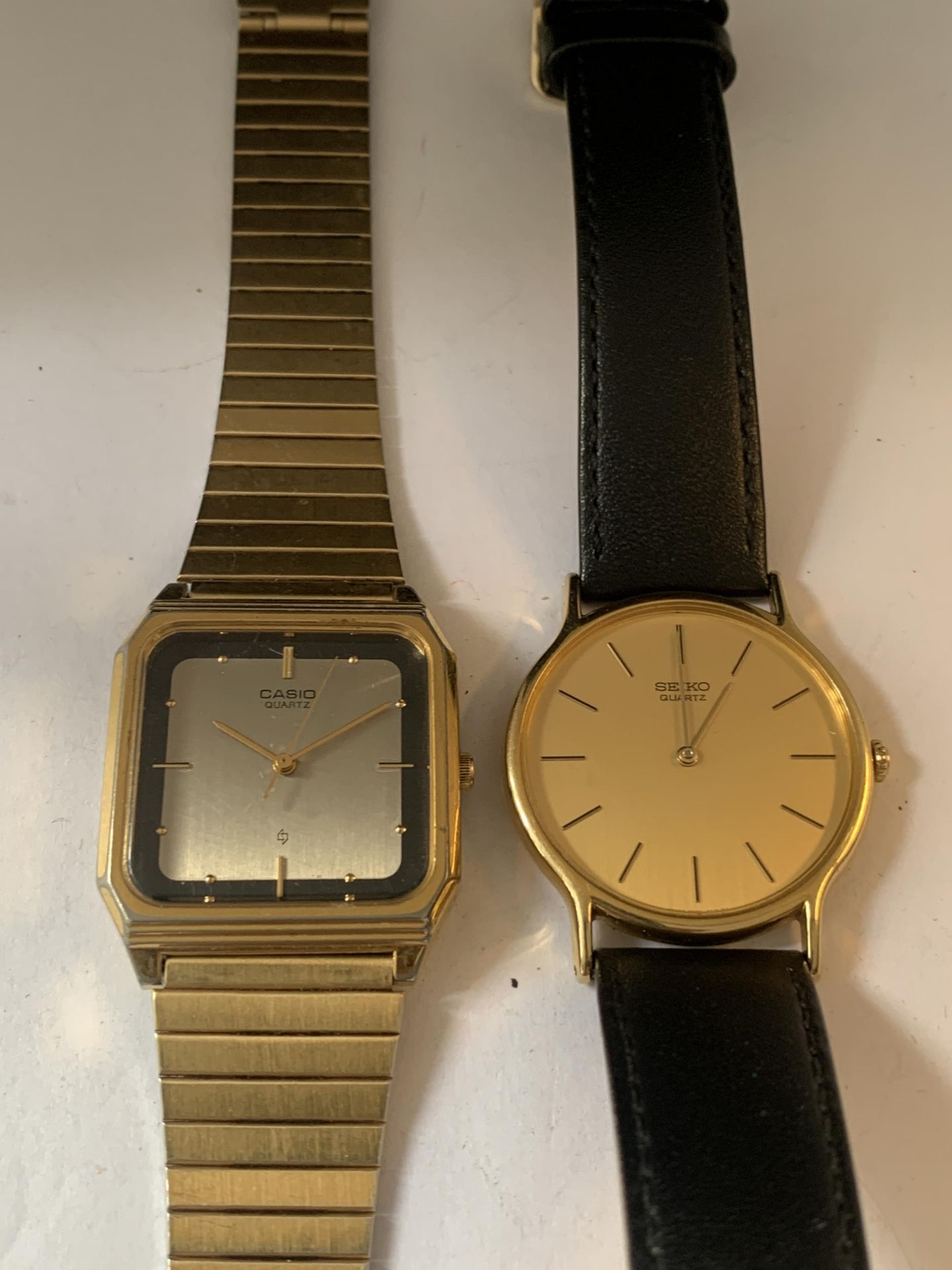 TWO WRIST WATCHES TO INCLUDE A CASIO AND A SEIKO - Bild 2 aus 3