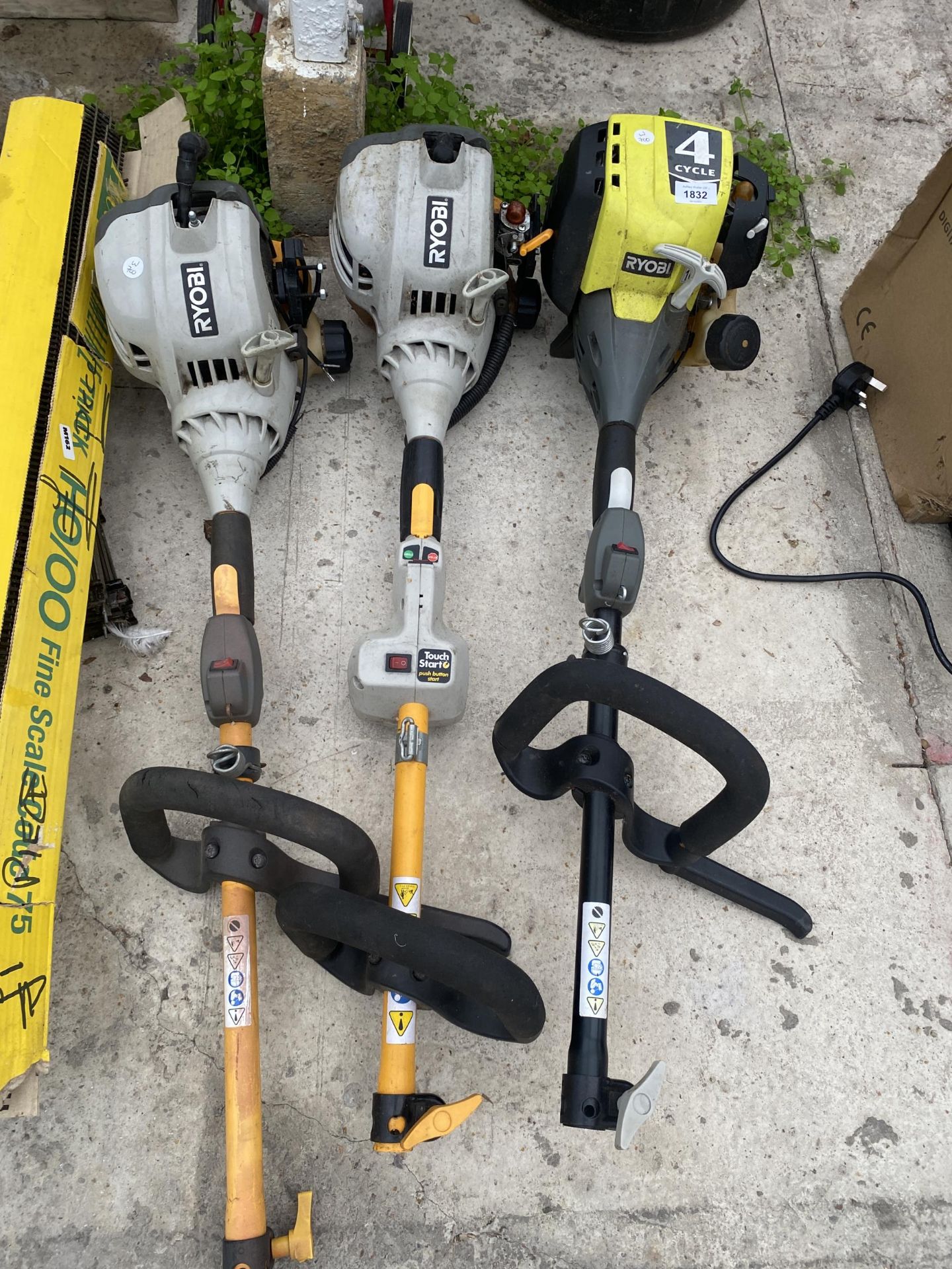 THREE RYOBI STRIMMER ENGINES TO INCLUDE ONE FOUR STROKE