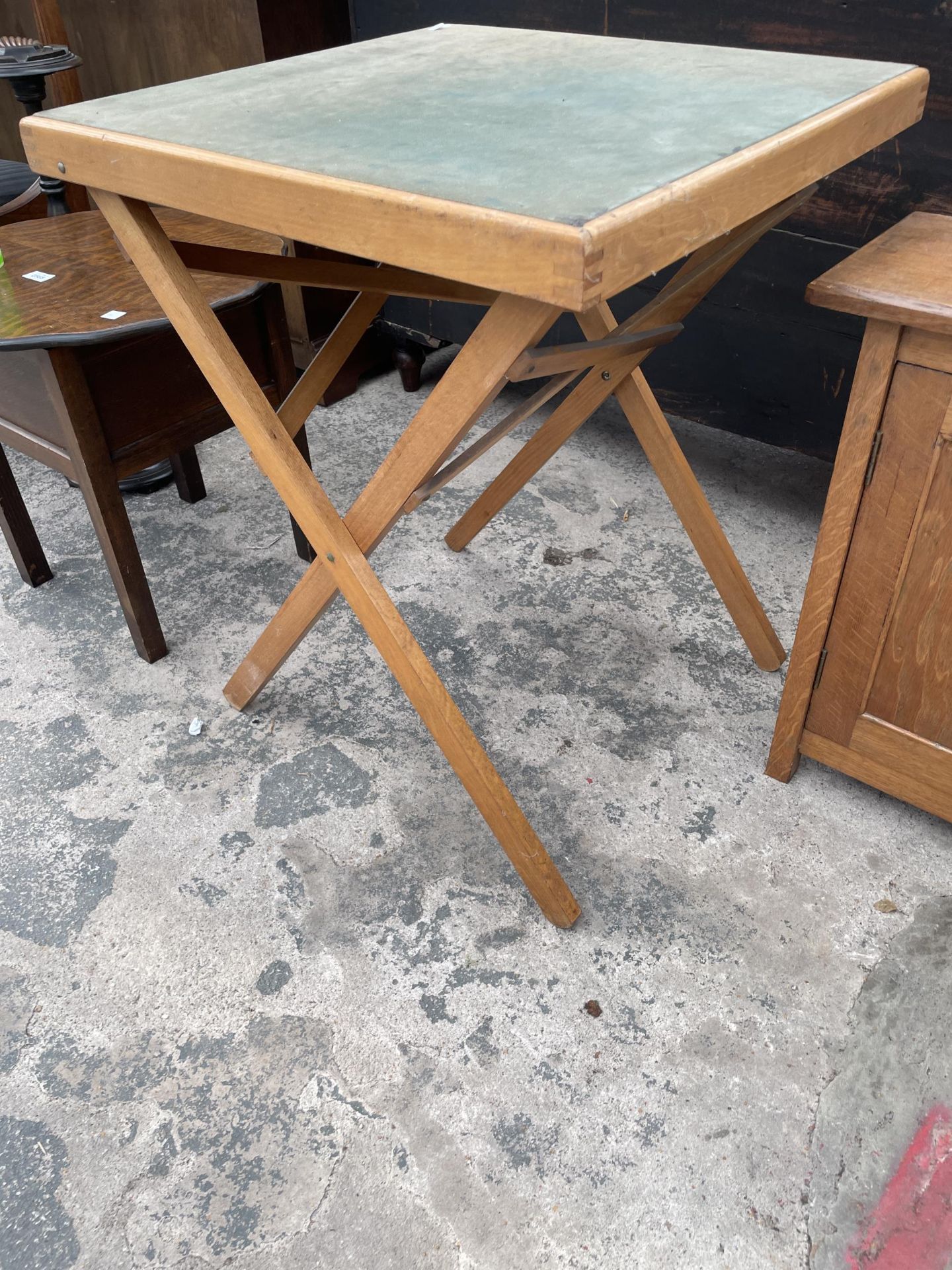 A SMALL OAK CABINET, SIMILAR CABINET AND FOLDING CARD TABLE - Image 3 of 3