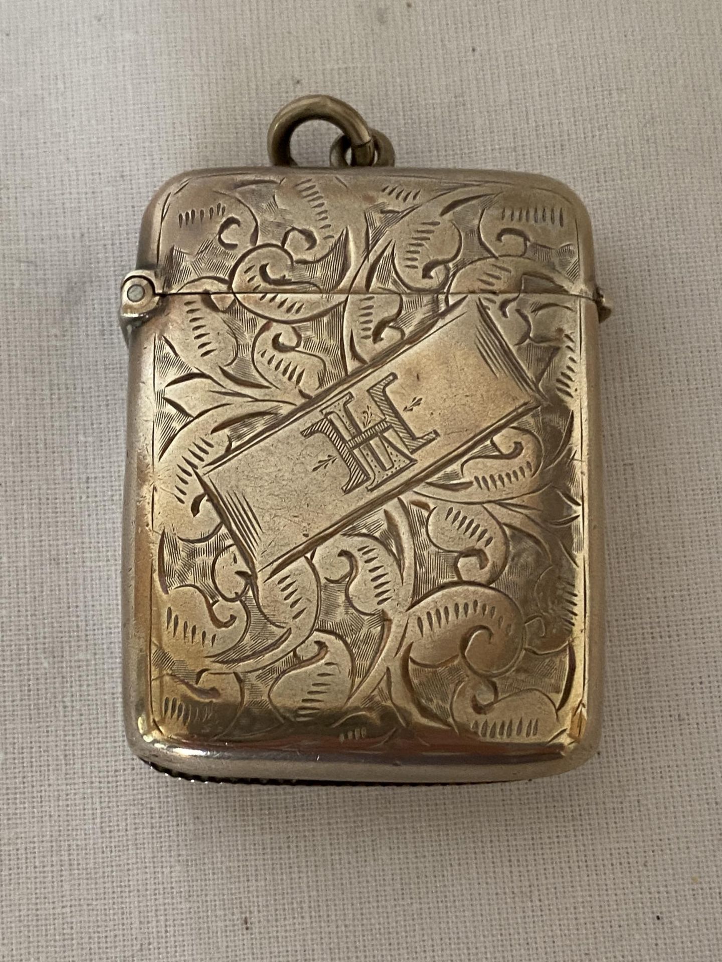 A VICTORIAN 1899 HALLMARKED BIRMINGHAM SILVER VESTA CASE, MAKER POSSIBLY JOHN ROSE, GROSS WEIGHT - Image 2 of 12