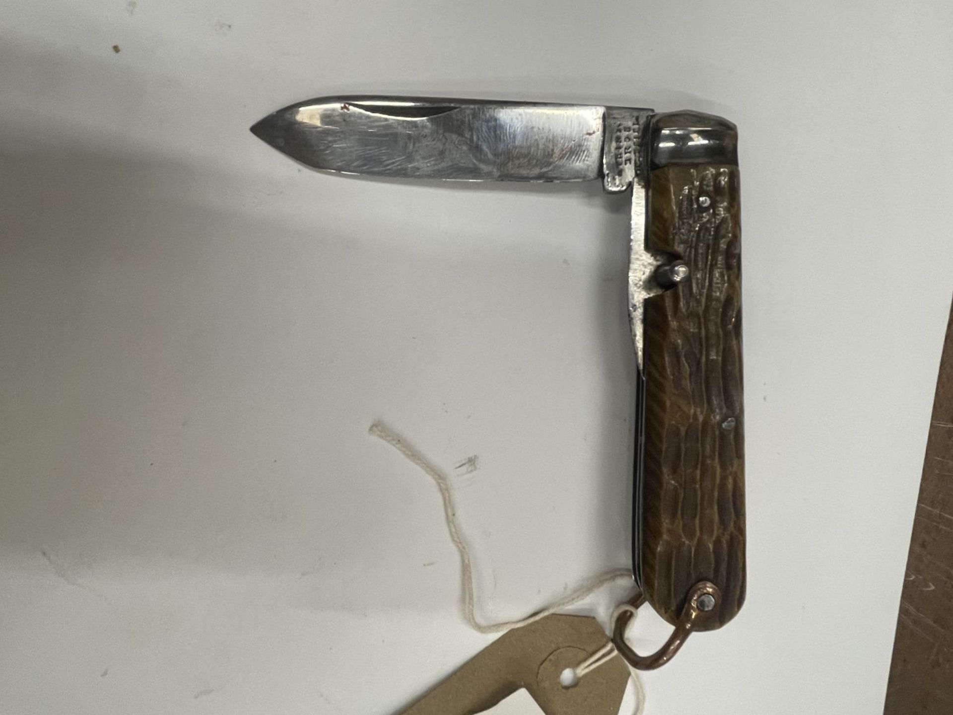 A VINTAGE ATKINSON BROS SHEFFIELD POCKET KNIFE