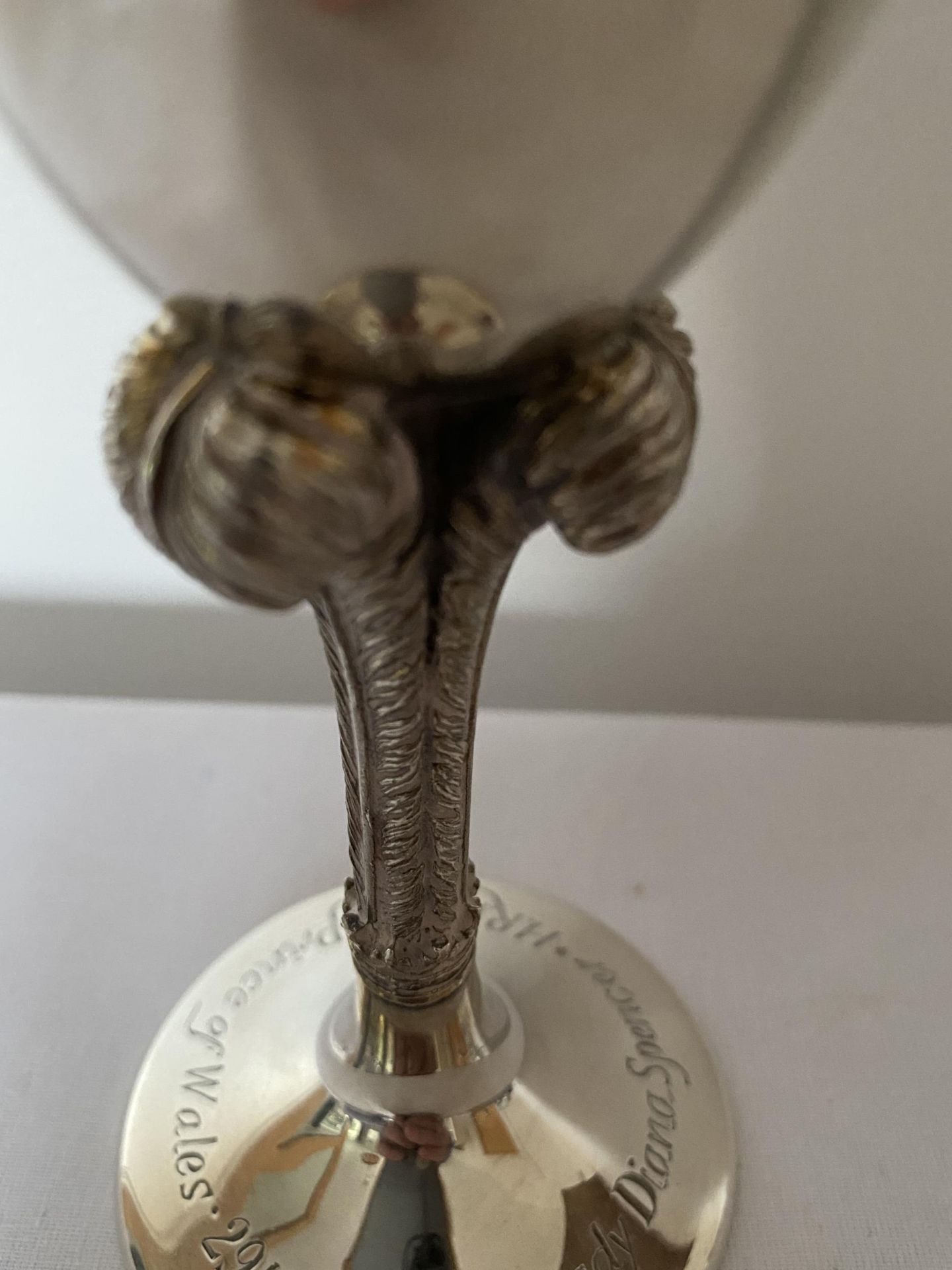 AN ELIZABETH II 1981 HALLMARKED LONDON SILVER COMMEMORATIVE LADY DIANA AND PRINCE CHARLES GOBLET - Image 15 of 24