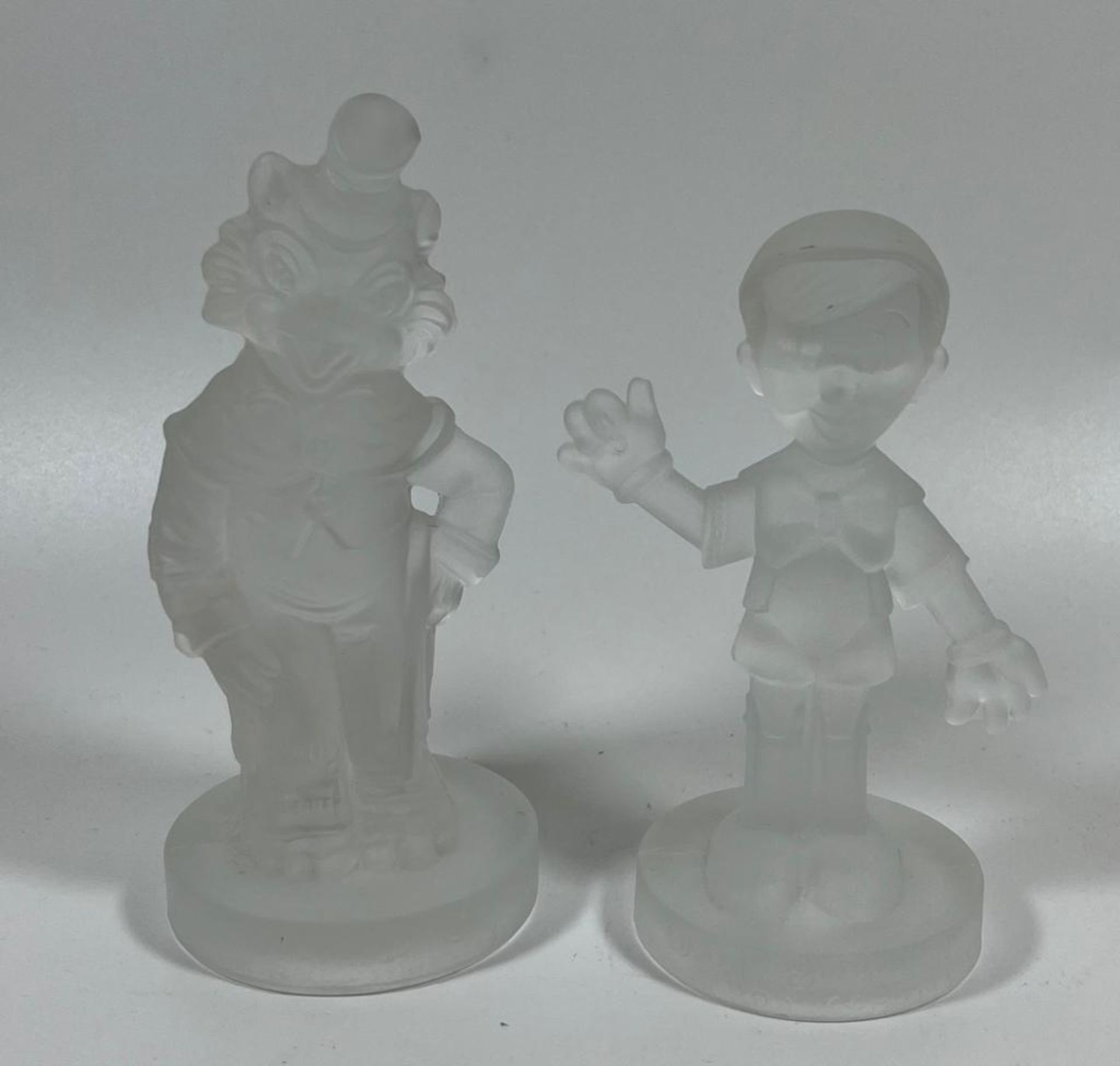 TWO VINTAGE WALT DISNEY PRODUCTIONS FROSTED GLASS FIGURES - PINOCCHIO ETC - Image 2 of 3
