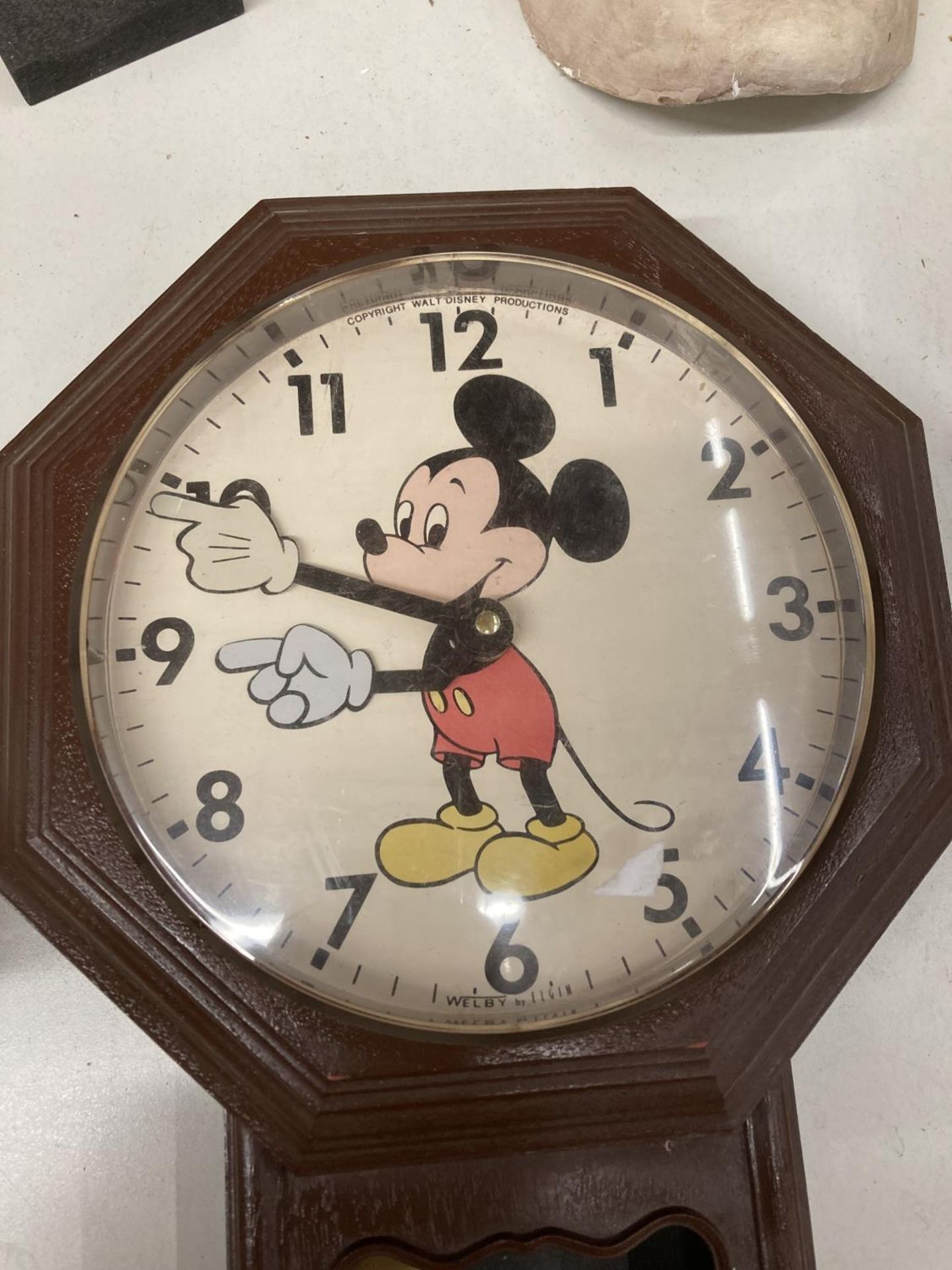 A VINTAGE MICKEY MOUSE PLASTIC CASED WALL CLOCK, 'WELBY BY ELGIN' - Image 2 of 2