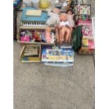 AN ASSORTMENT OF TOYS TO INCLUDE SINDYS OWN WARDROBE, DOLLS AND A PIANO ETC