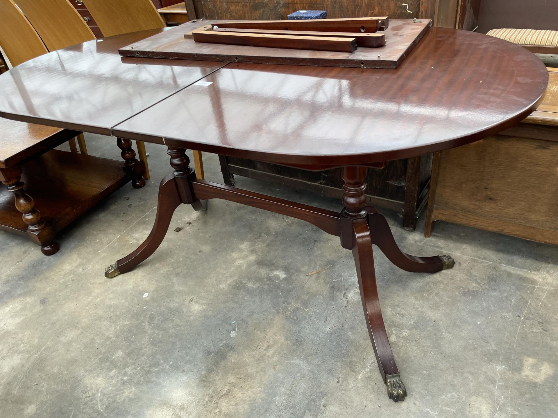 A REGENCY STYLE TWIN-PEDESTAL EXTENDING DINING TABLE, 55 X 32" (LEAF 14") - Image 2 of 3