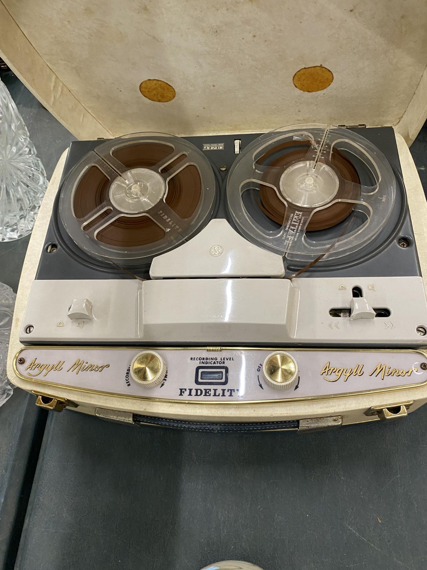 A VINTAGE FIDELITY 'ARGYLL MINOR' TAPE TO TAPE RECORDER IN CASE