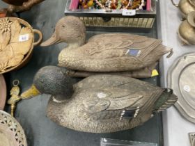 TWO VINTAGE ITALIAN SPORTPLAST DECOY MALLARD DUCKS