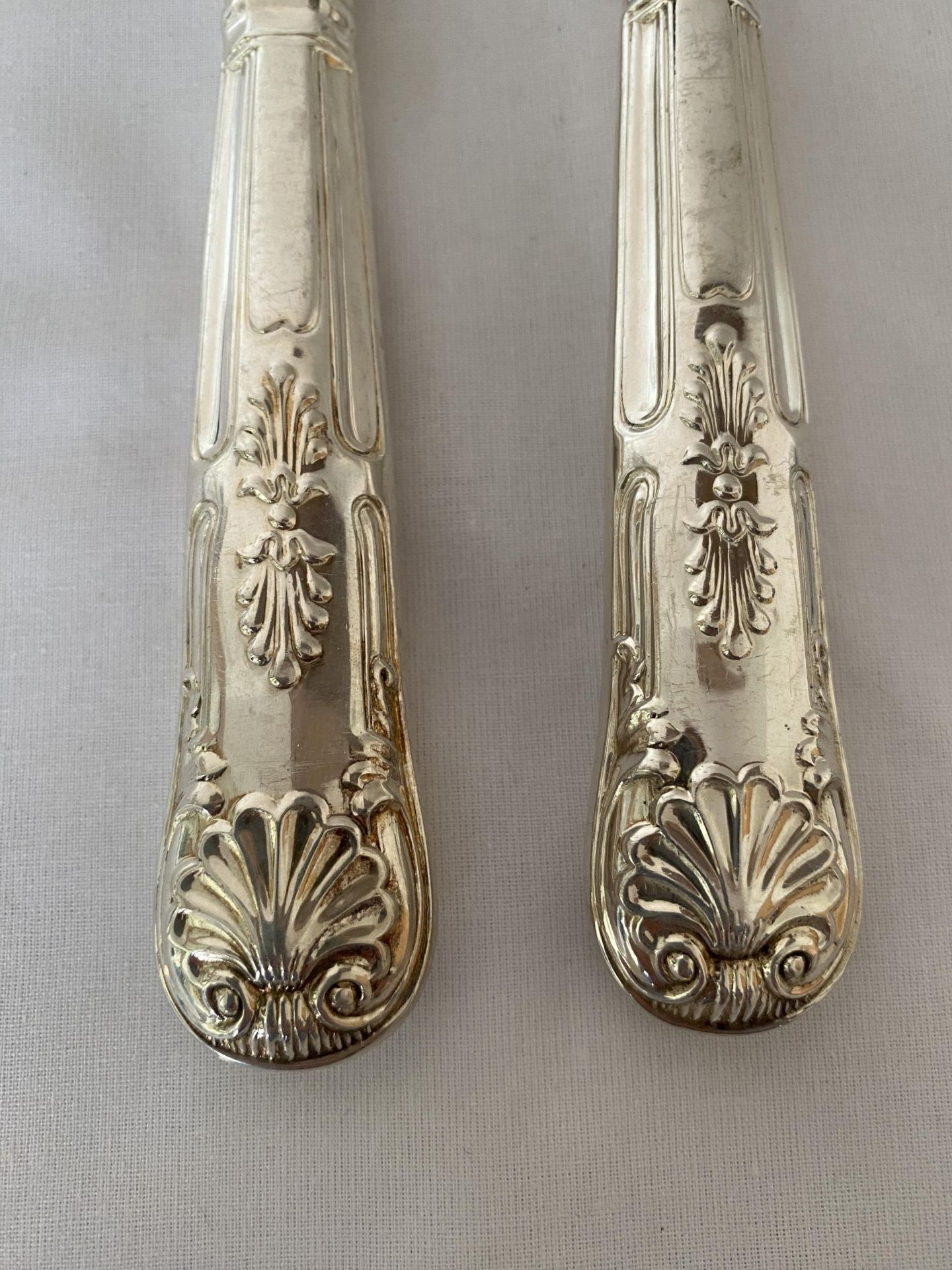 A PAIR OF ELIZABETH II 1963 HALLMARKED SHEFFIELD SILVER FISH KNIFE AND FORK, MAKER GEE & HOLMES, - Image 8 of 15