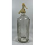 A VINTAGE 1950'S LION MINERAL WATER, BLACKBURN FACTORY, SODA SIPHON, HEIGHT 32 CM