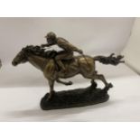 A RESIN FIGURE OF A RACEHORSE AND JOCKEY, HEIGHT 21CM, LENGTH 30CM