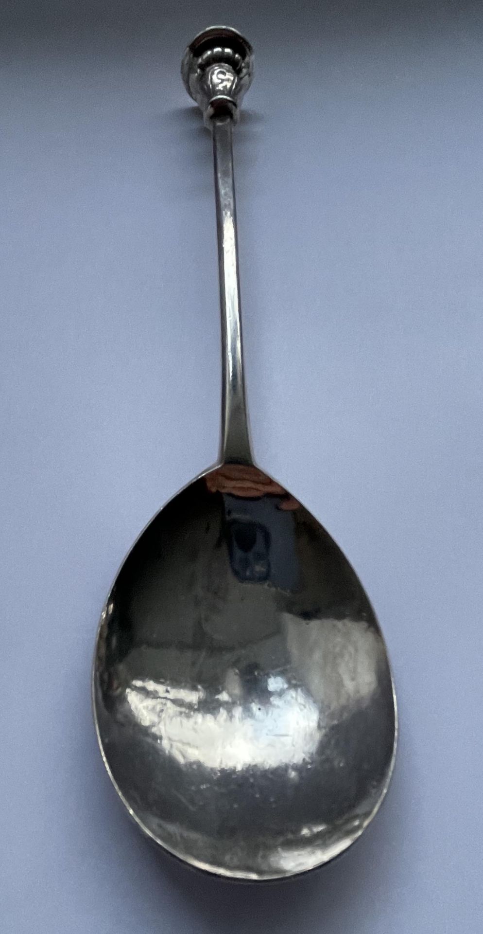 A GEORGE III, POSSIBLY 1773, HALLMARKED LONDON SILVER SPOON WITH WAX SEAL TYPE END, MAKER - Image 3 of 21