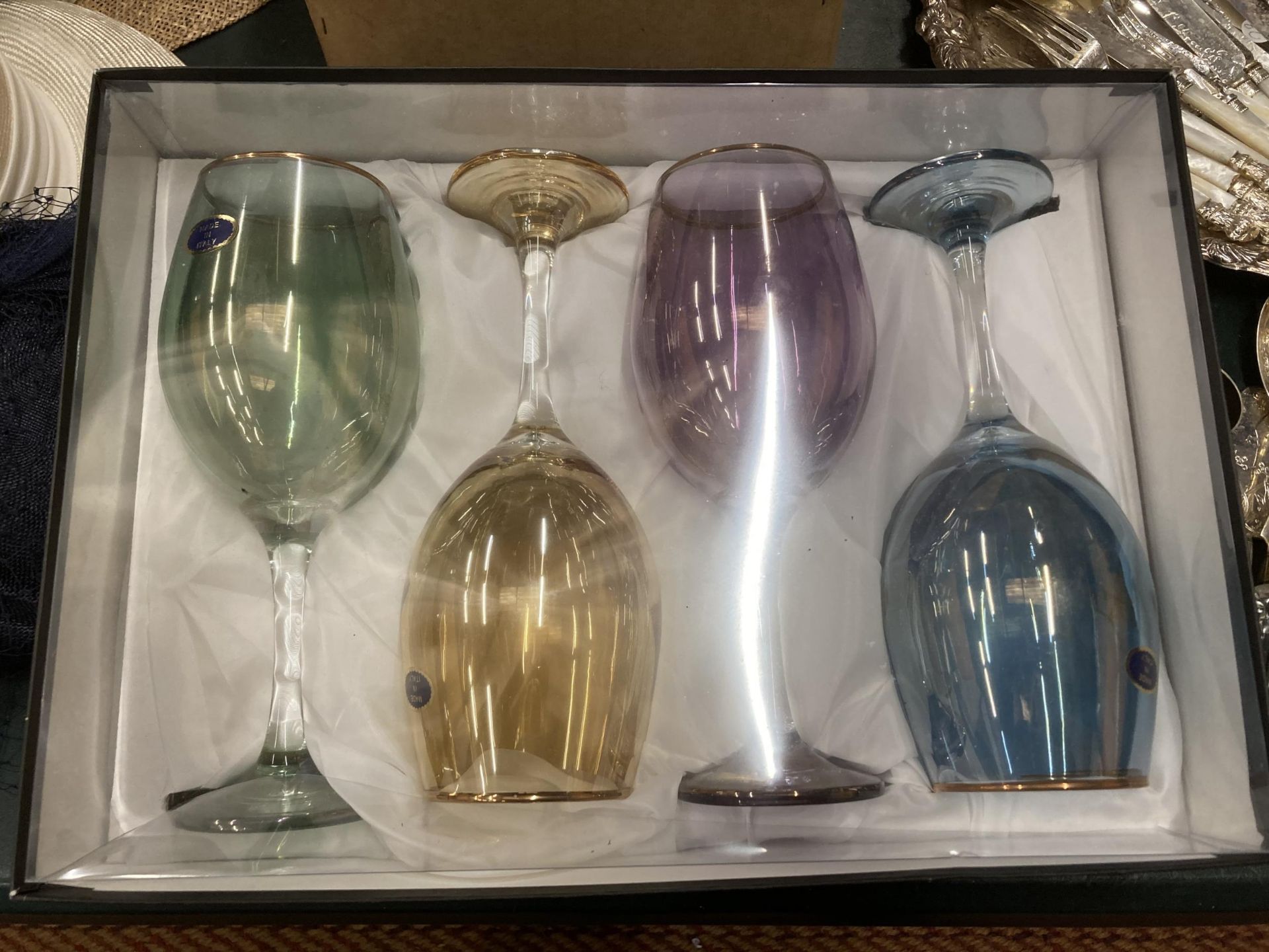 A BOXED SET OF ITALIAN COLOURED WINE GLASSES