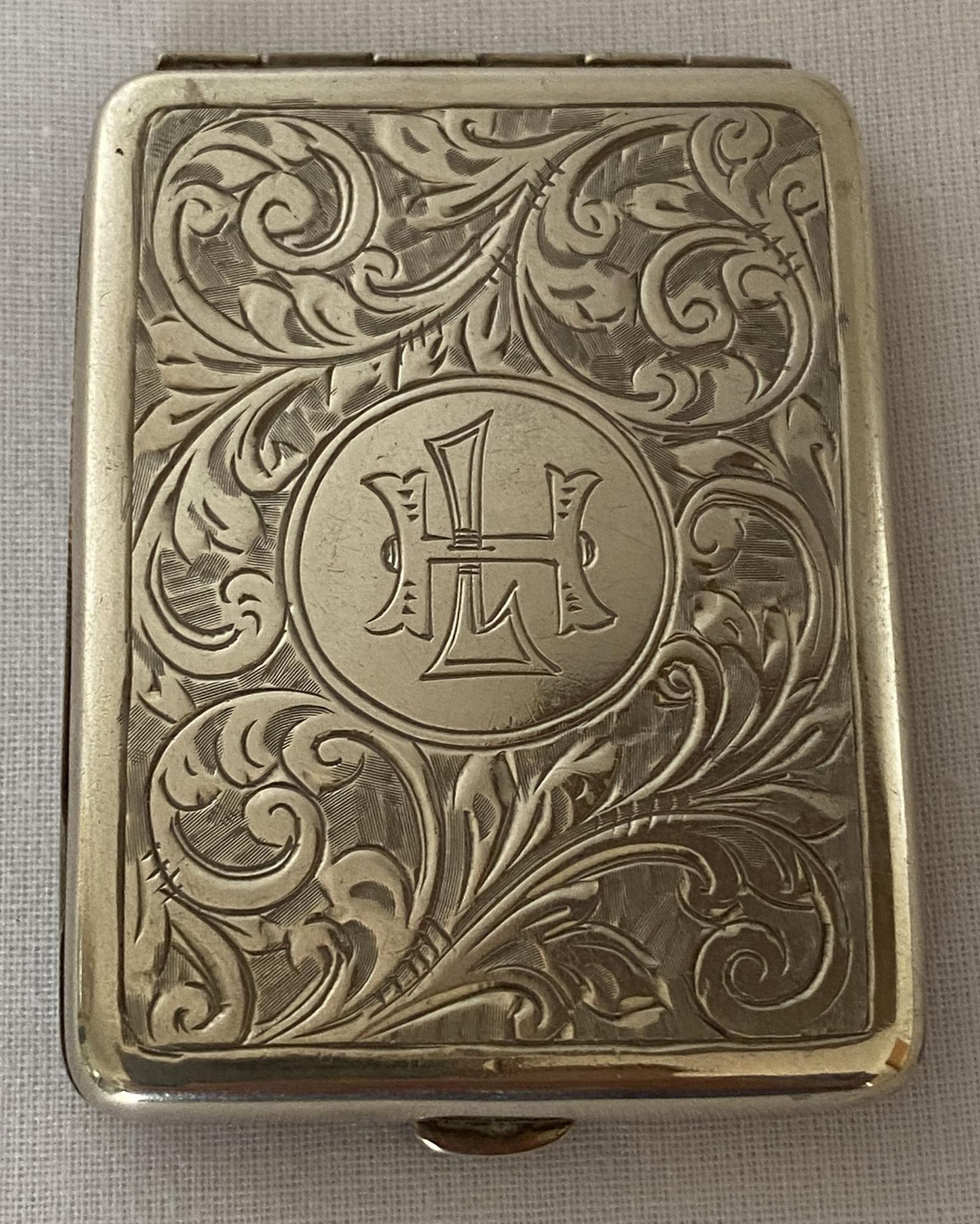 A GEORGE V 1923 HALLMARKED BIRMINGHAM SILVER MATCH CASE, MAKER MARK INDISTINCT, GROSS WEIGHT WITHOUT - Image 2 of 15