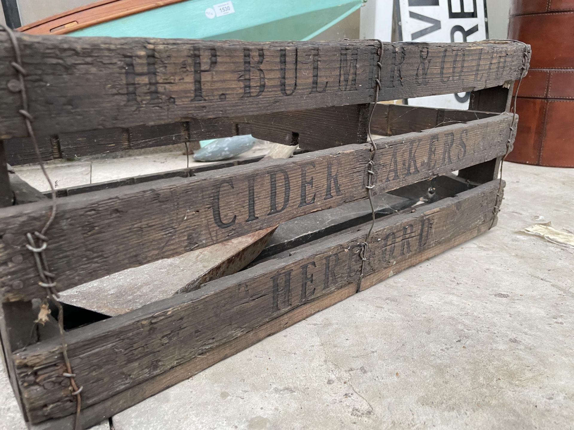 A VINTAGE MONOGRAMED WOODEN CRATE AND A VINTAGE COAL SHOVEL - Image 2 of 3