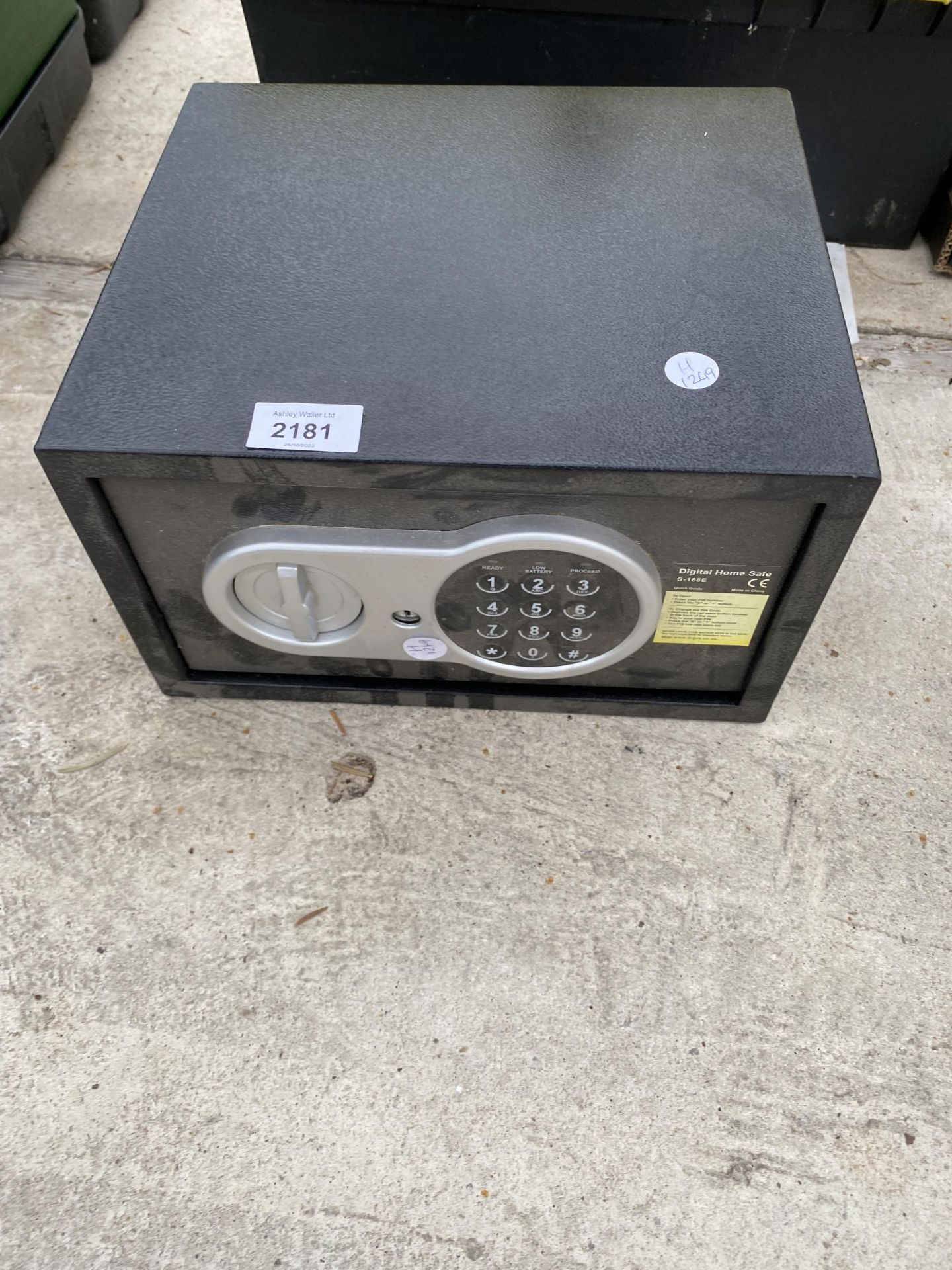 AN ELECTRIC DIGITAL HOME SAFE