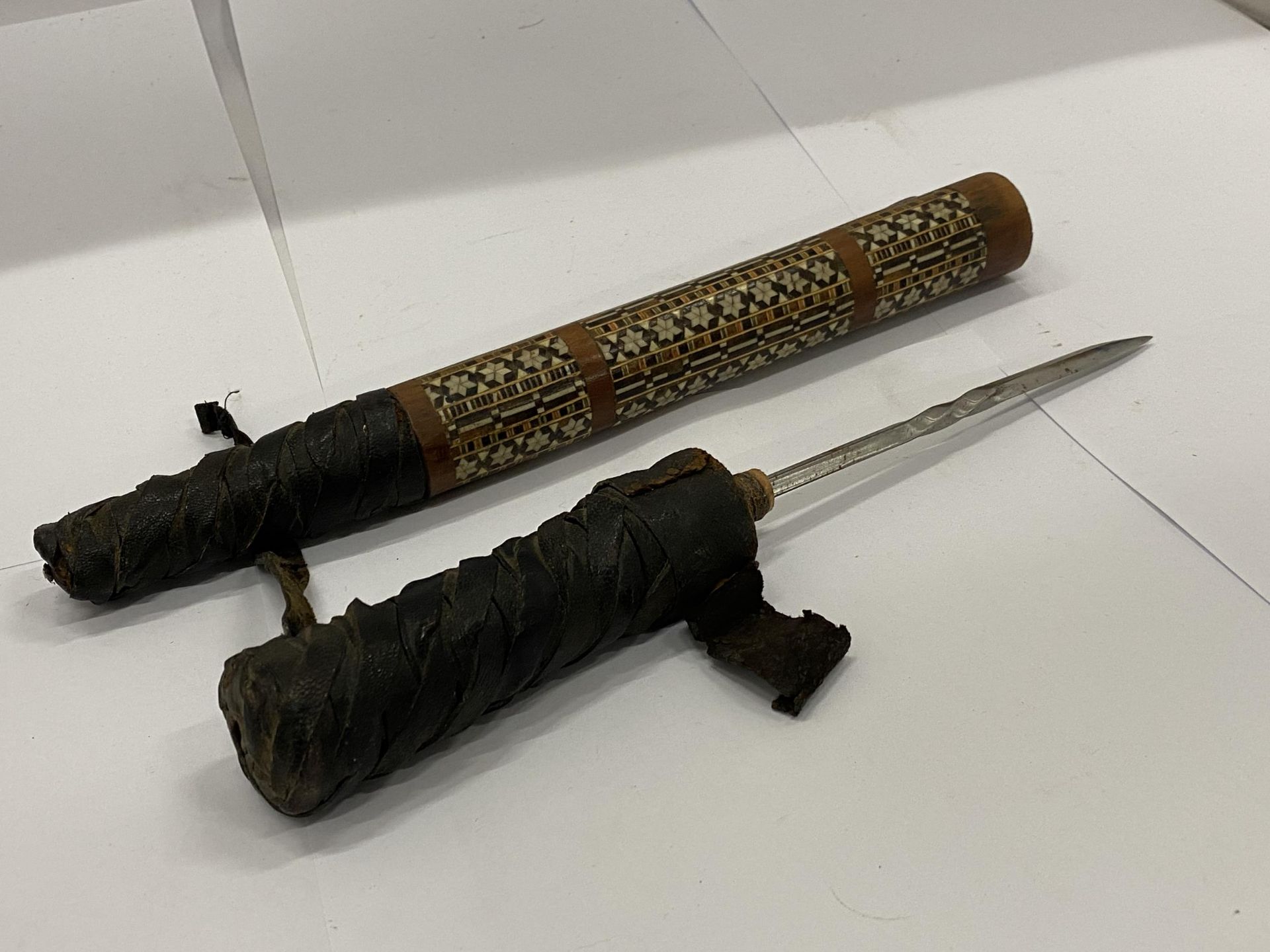 A VINTAGE INLAID BATON CONTAINING A BLADE - Image 2 of 2