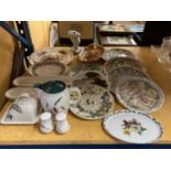A QUANTITY OF CABINET PLATES TO INCLUDE WEDGWOOD, A DENBY TEAPOT AND BUTTER DISH, ETC