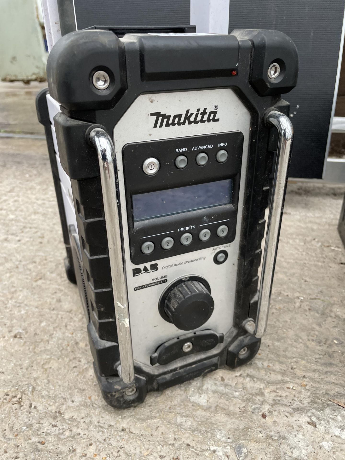 A MAKITA JOBSITE RADIO - Image 2 of 2