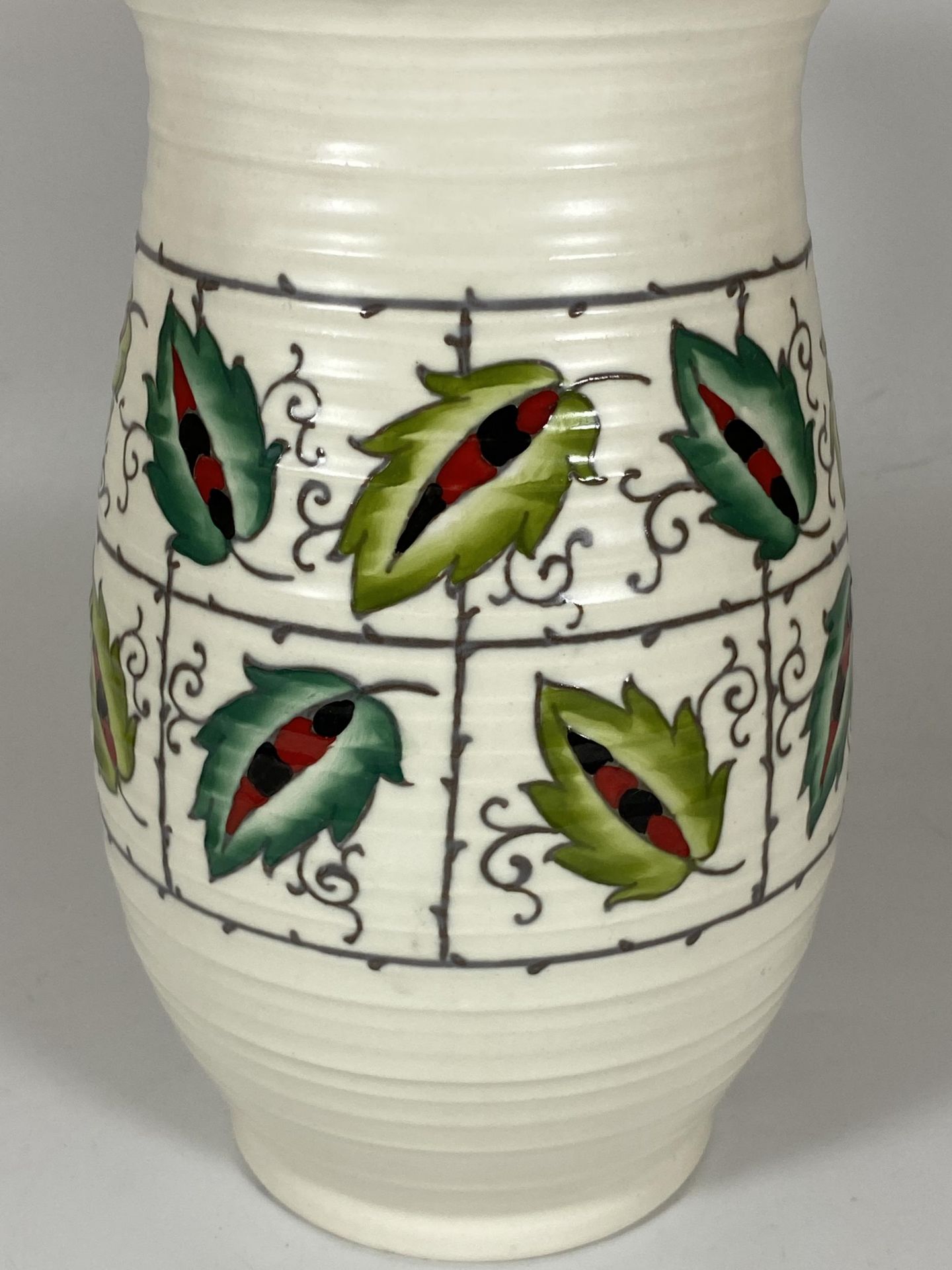 AN ART DECO CHARLOTTE / FREDERICK RHEAD LEAVES & TRELLIS PATTERN CROWN DUCAL POTTERY VASE, HEIGHT - Image 2 of 3