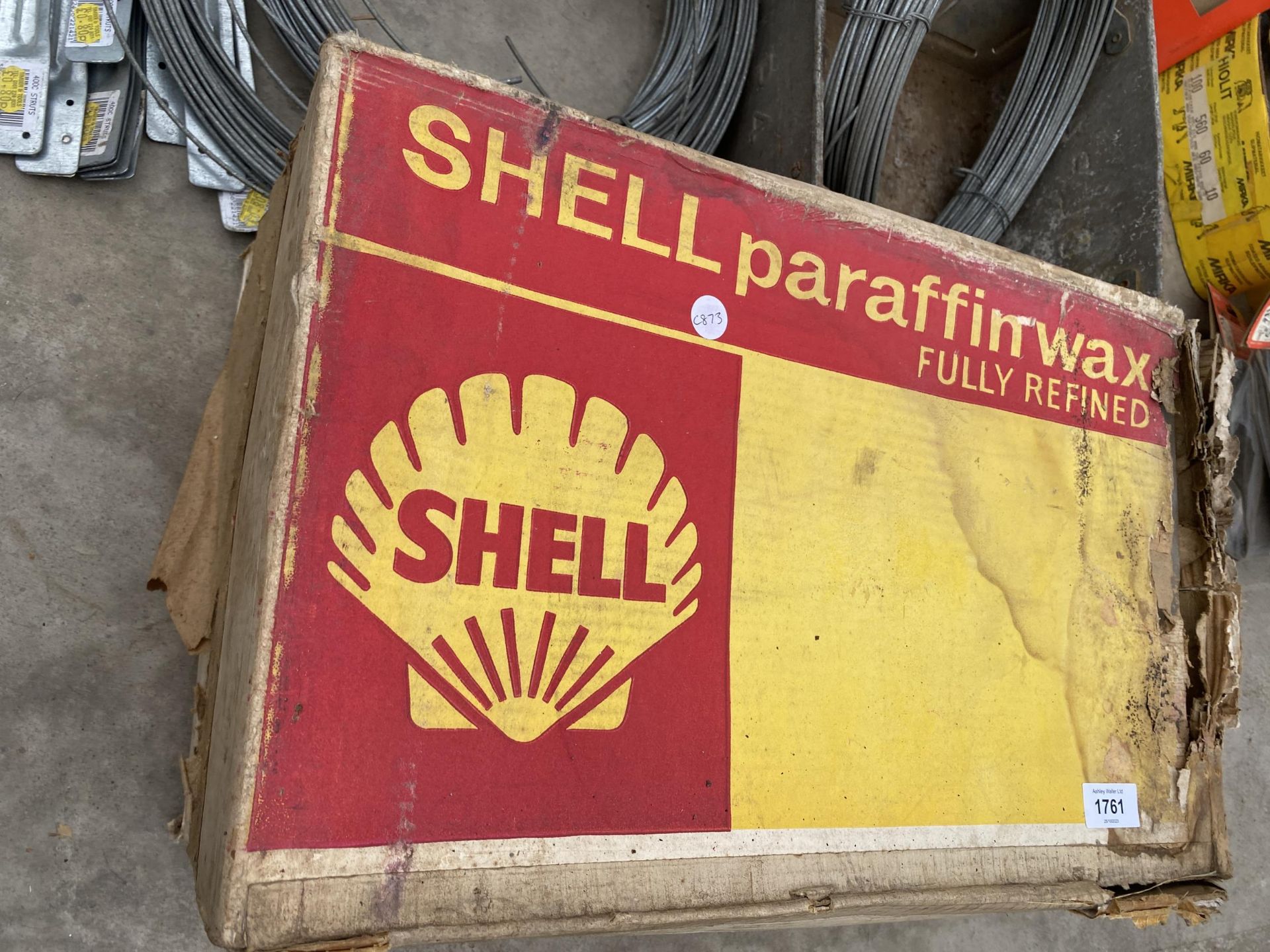 AN ASSORTMENT OF ITEMS TO INCLUDE SHELL PARAFIN WAX, AN EXEL ELECTRIC SWITCH AND WIRE ETC - Image 3 of 4
