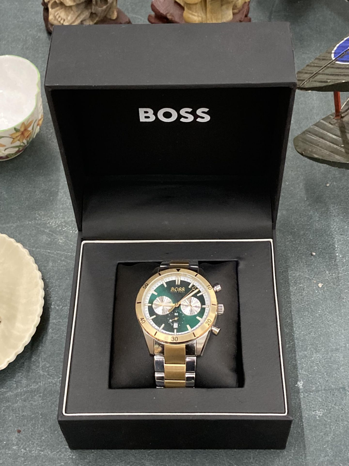 A BOXED HUGO BOSS WATCH, WORKING AT TIME O F LOTTING