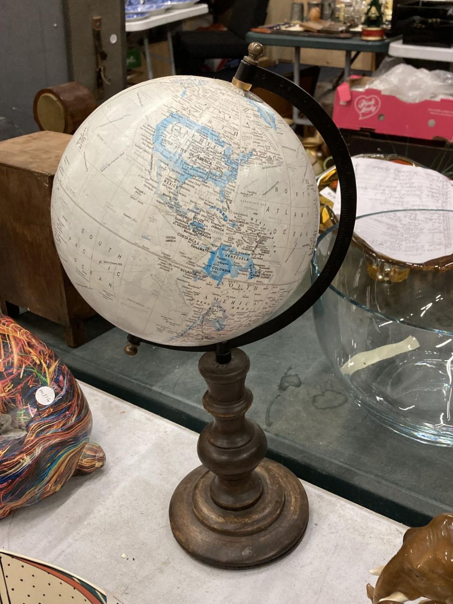 A GLOBE ON A WOODEN BASE, HEIGHT APPROX 41CM - Image 2 of 3