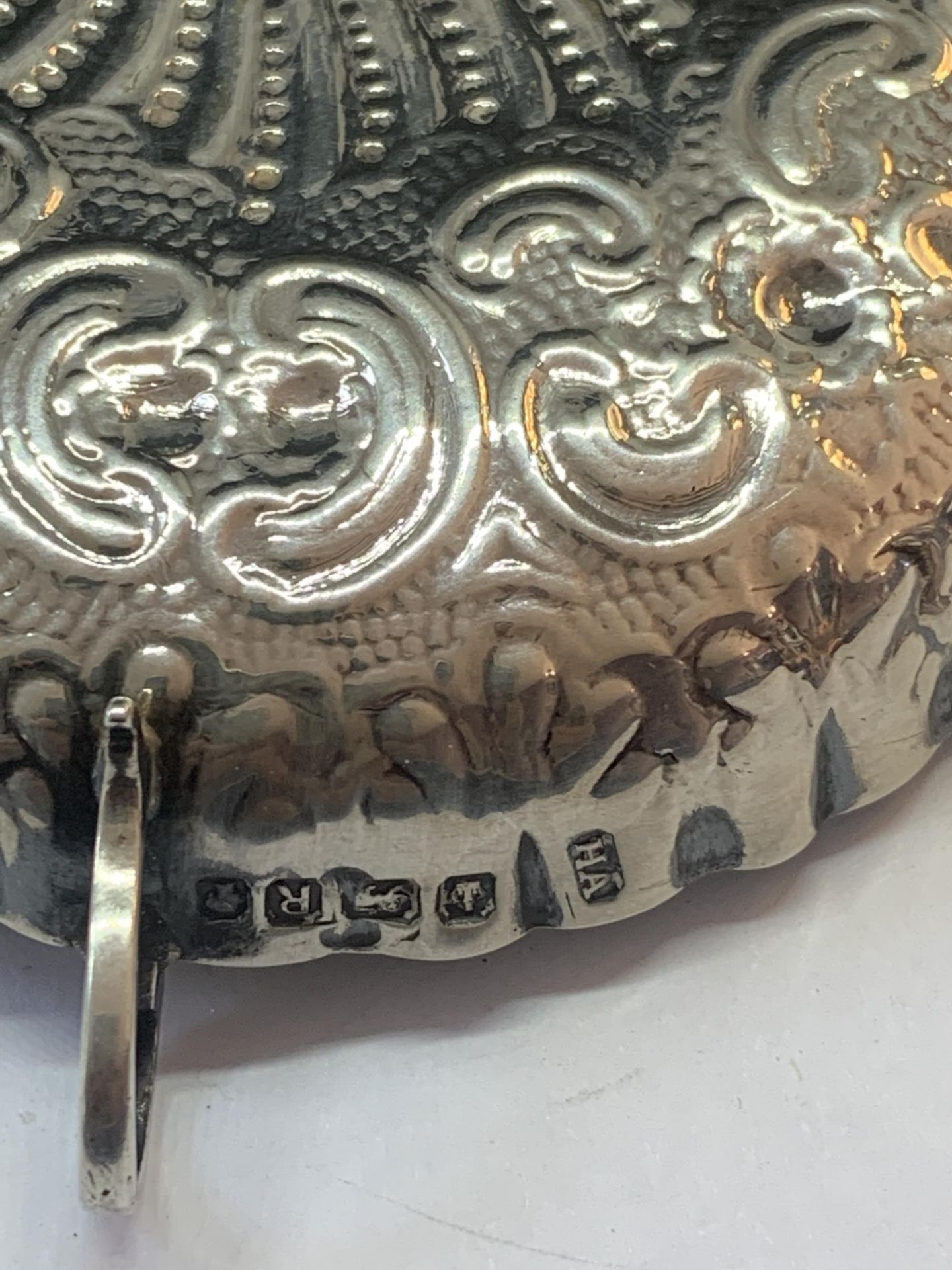 A HALLMARKED SHEFFIELD BUTTER TRAY - Bild 3 aus 3