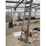 AN ALUMINIUM THREE SECTION 27 RUNG EXTENDABLE LADDER