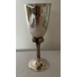 AN ELIZABETH II 1981 HALLMARKED LONDON SILVER COMMEMORATIVE LADY DIANA AND PRINCE CHARLES GOBLET