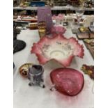 A COLLECTION OF GLASSWARE TO INCLUDE PINK MURANO VASE, PAIR OF CRANBERRY AND GILT VASES, MILK