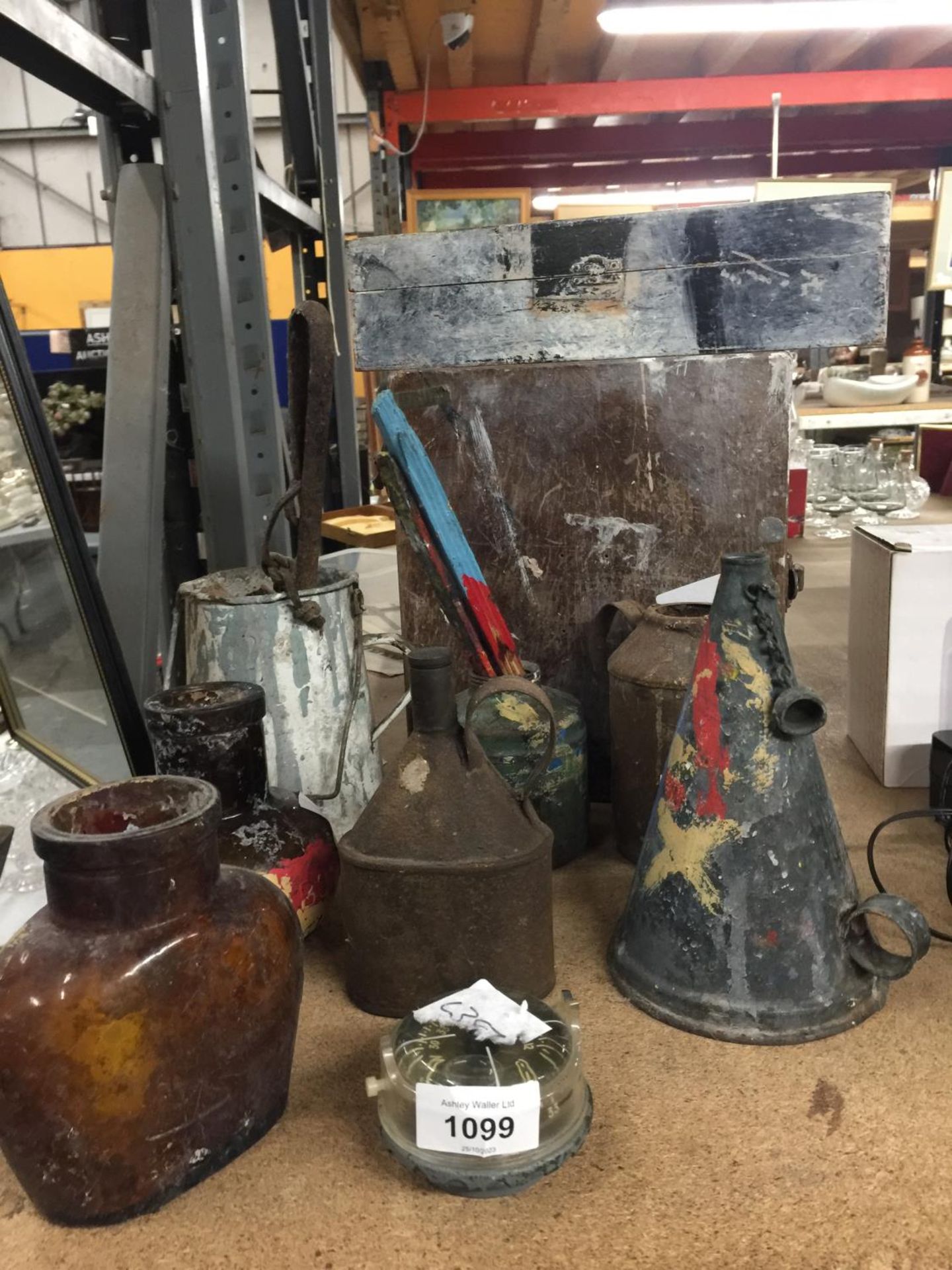 A VINTAGE POSSIBLY ARTISTS LOT TO INCLUDE BOXES, METAL POTS, ETC