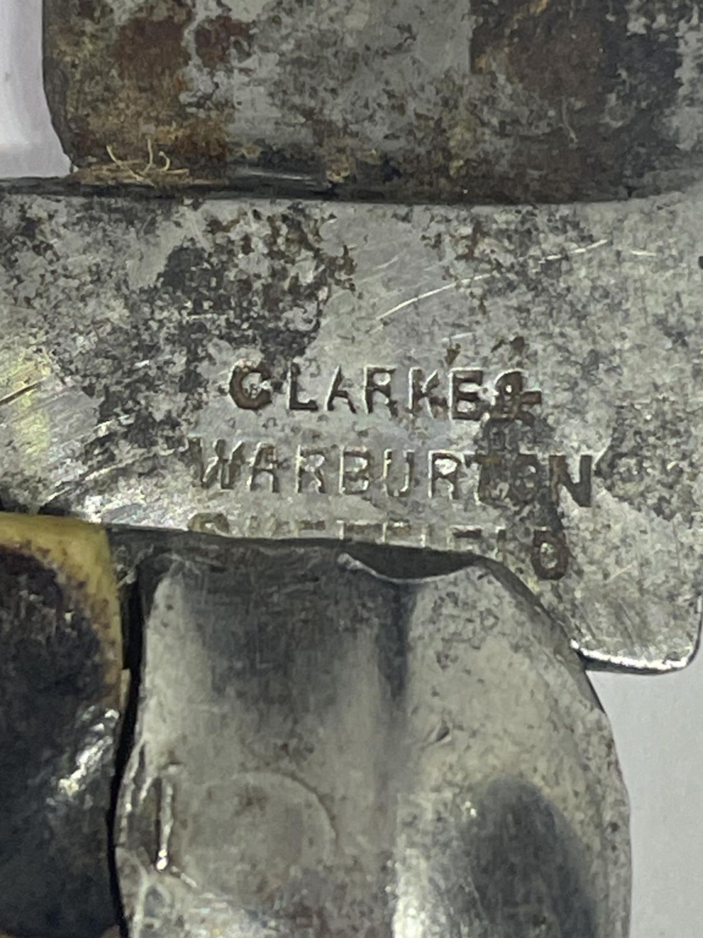 A VINTAGE CLARKES WARBURTON SHEFFIELD POCKET KNIFE - Image 4 of 4