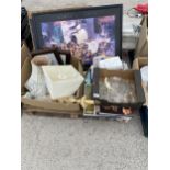 AN ASSORTMENT OF HOUSEHOLD CLEARANCE ITEMS TO INCLUDE GLASS WARE AND MAPS ETC