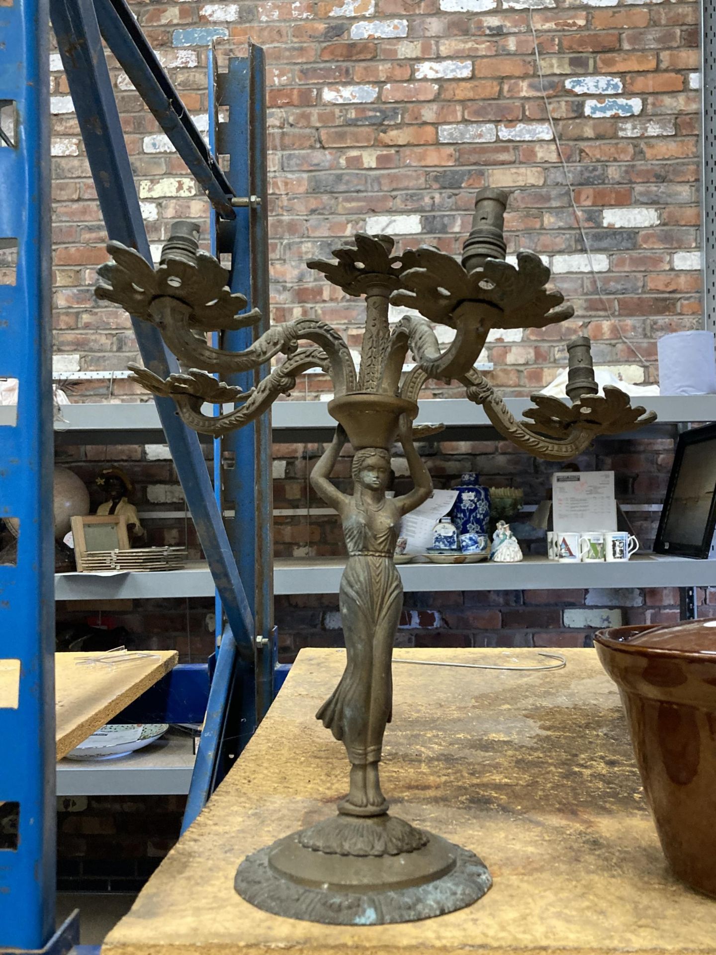 A 1920'S EGYPTIAN INFLUENCE, SPELTER AND BRASS, FEMALE FIGURAL FIVE BRANCH ELECTRIC CANDELABRUM