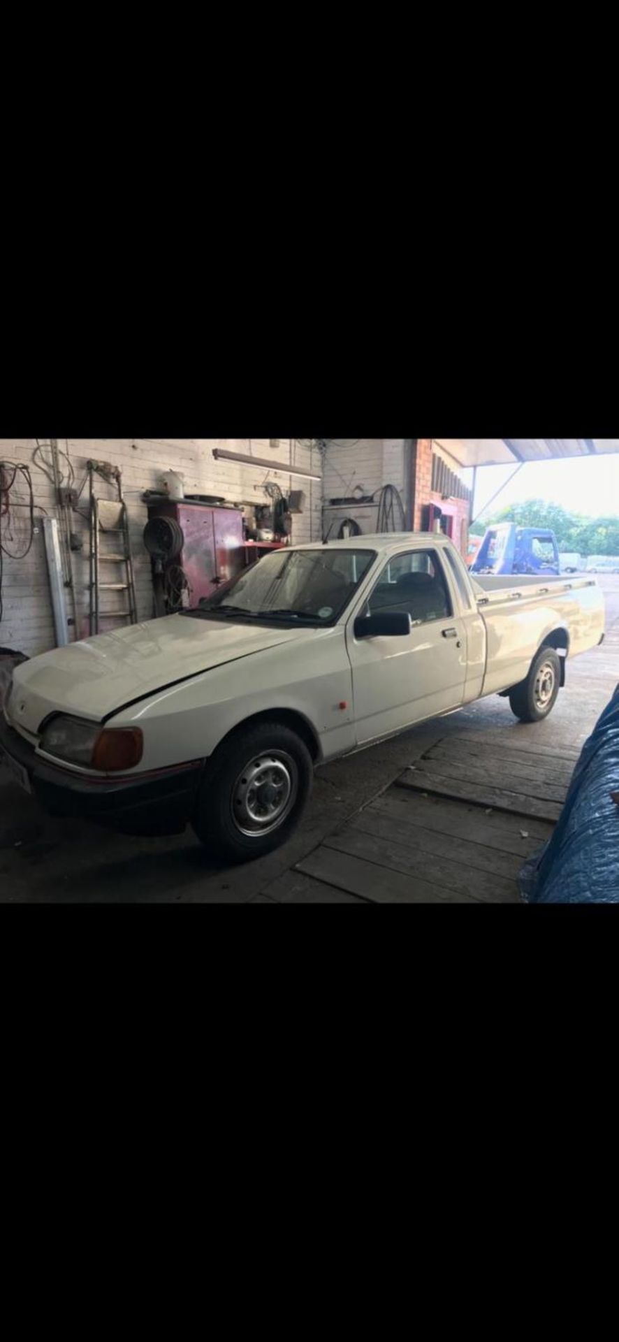 A FORD P100 PICKUP WITH ONLY 7990 MILES ON THE CLOCK. MOT UNTIL OCT 2024. FULL RESPRAY IN 2018. - Bild 28 aus 42