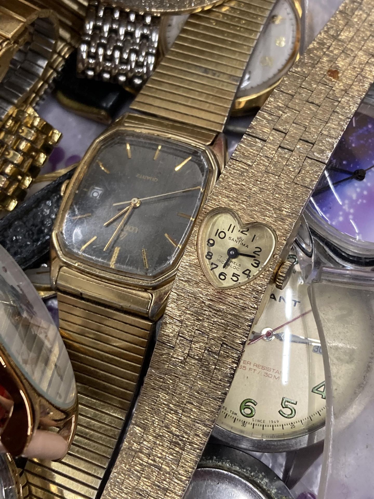 A GROUP OF ASSORTED WATCHES - Image 2 of 6