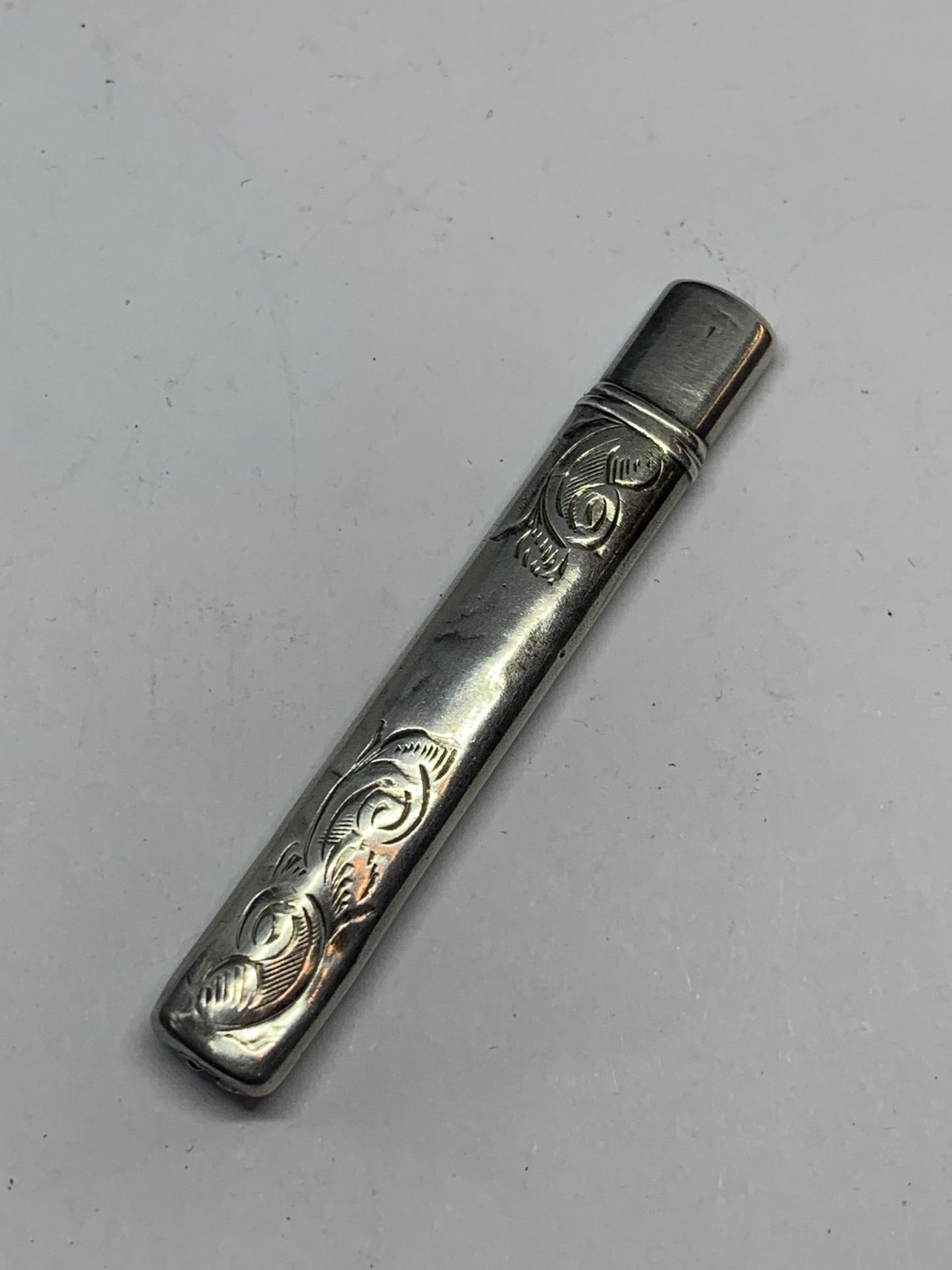 A SILVER PENCIL - Image 2 of 4