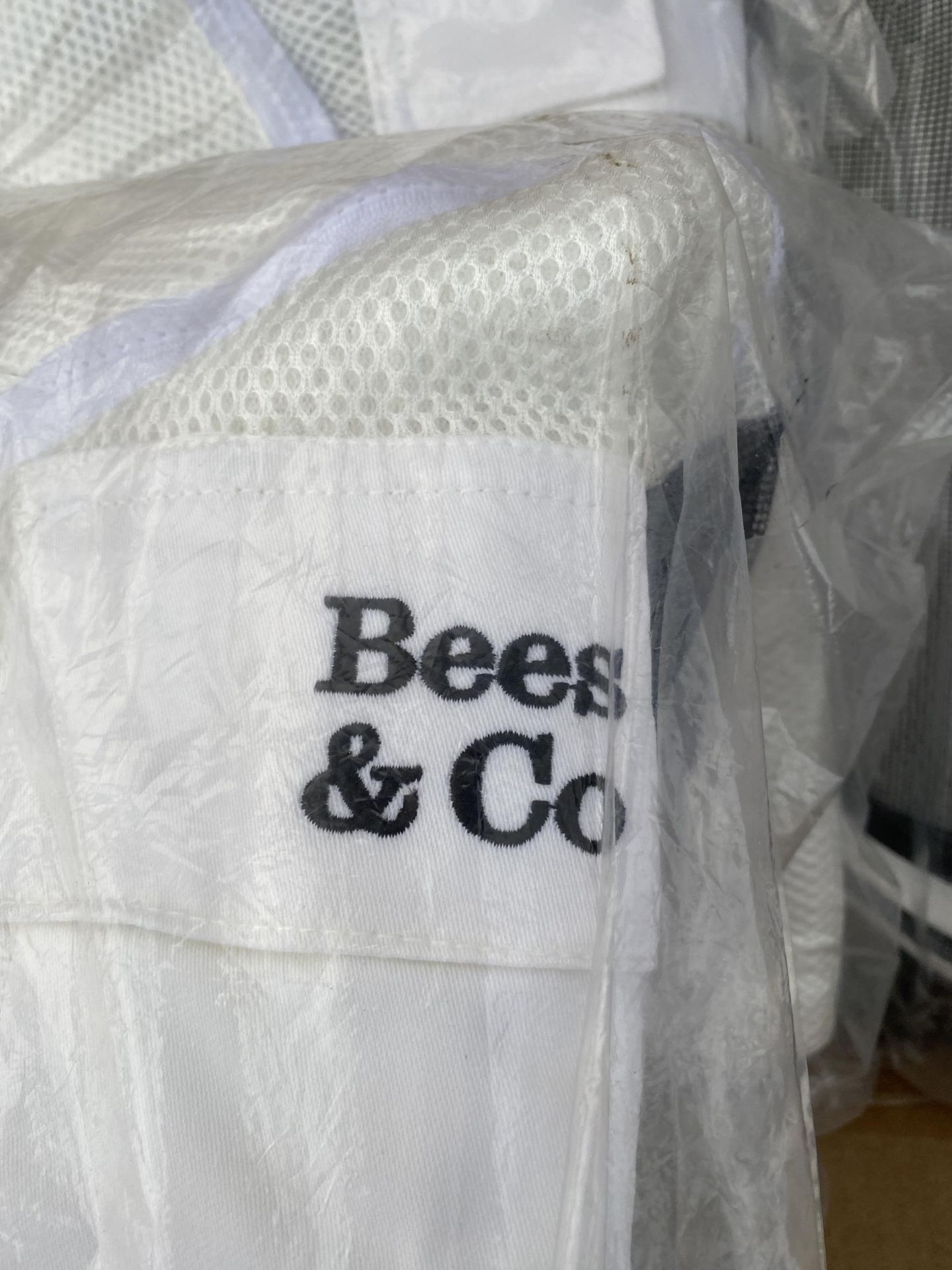 A LARGE QUANTITY OF AS NEW BEEKEEPERS JACKETS (ALL SIZE XS) - Image 4 of 4
