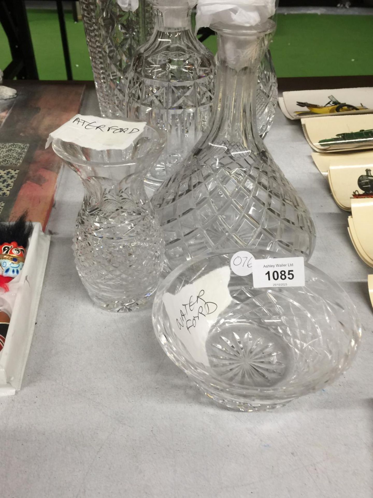SIX PIECES OF WATERFORD CRYSTAL GLASS TO INCLUDE THREE DECANTERS, A LARGE AND SMALLER VASE AND A - Image 2 of 3
