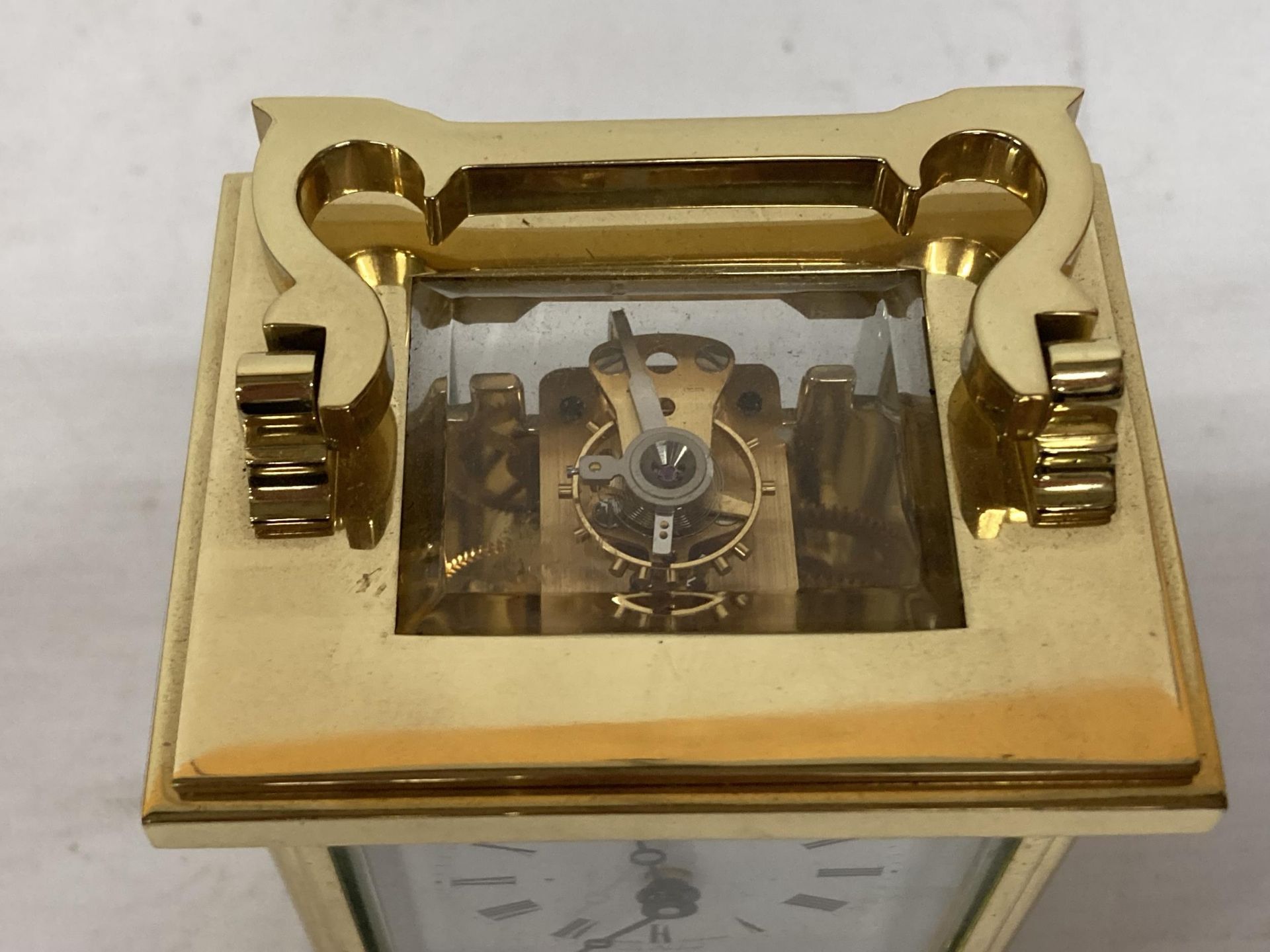 A WATCHES OF SWITZERLAND BRASS CARRIAGE CLOCK - Image 4 of 4