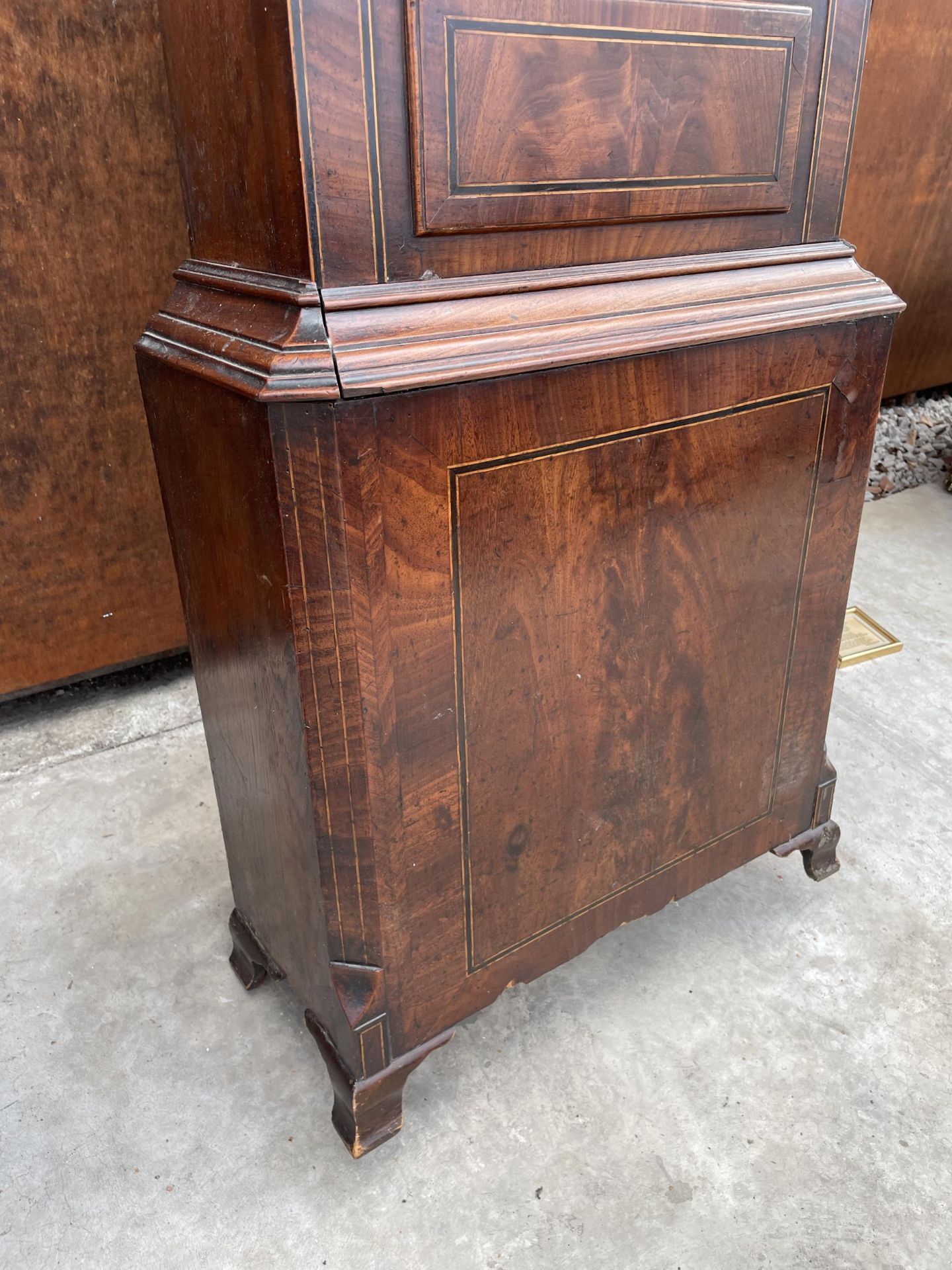 A 19TH CENTURY MAHOGANY AND INLAID LONGCASE CLOCK CASE - Image 4 of 7