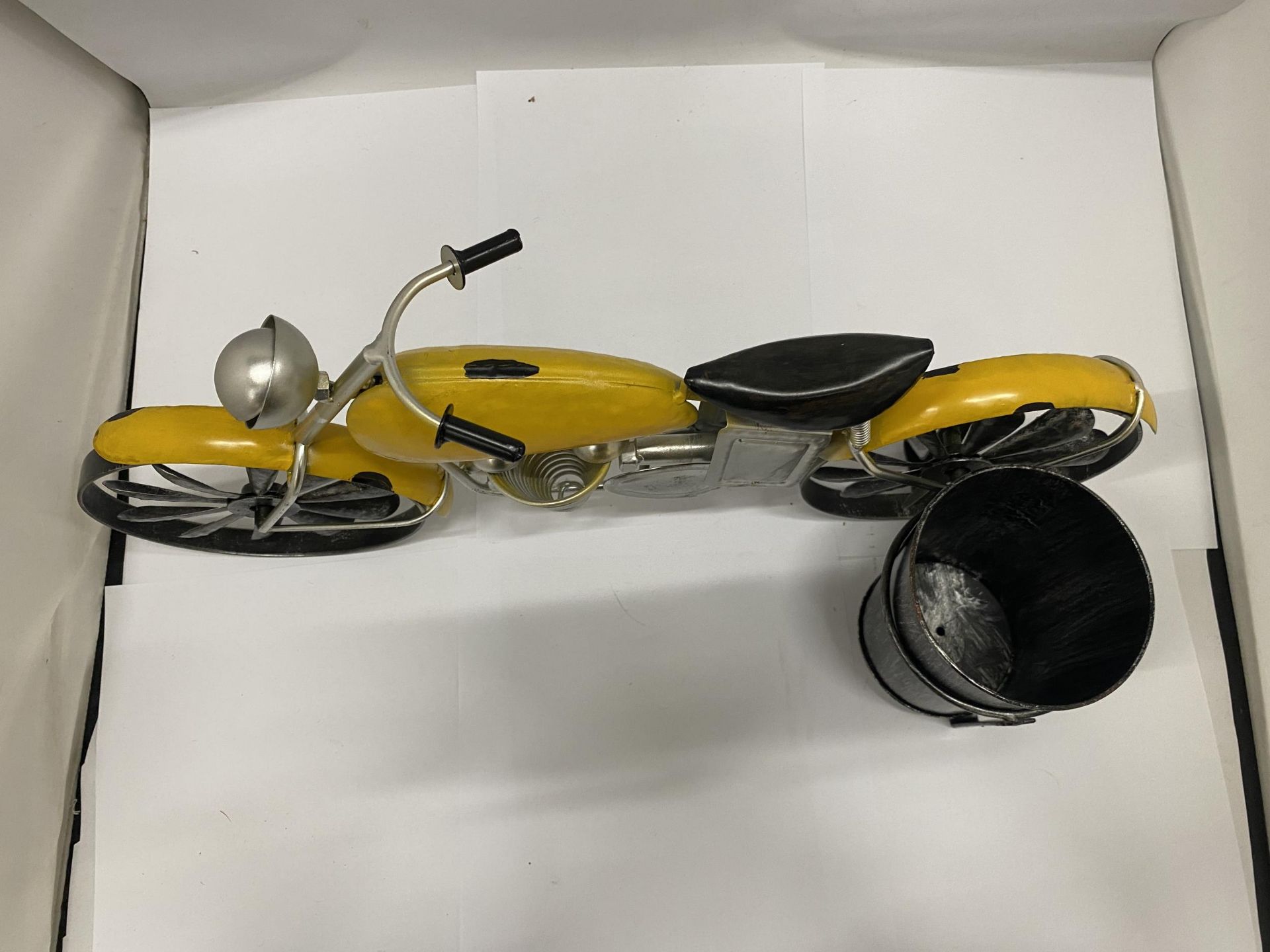 A LARGE TIN PLATE MOTOR BIKE PLANTER, HEIGHT 23CM, LENGTH 50CM - Image 4 of 4