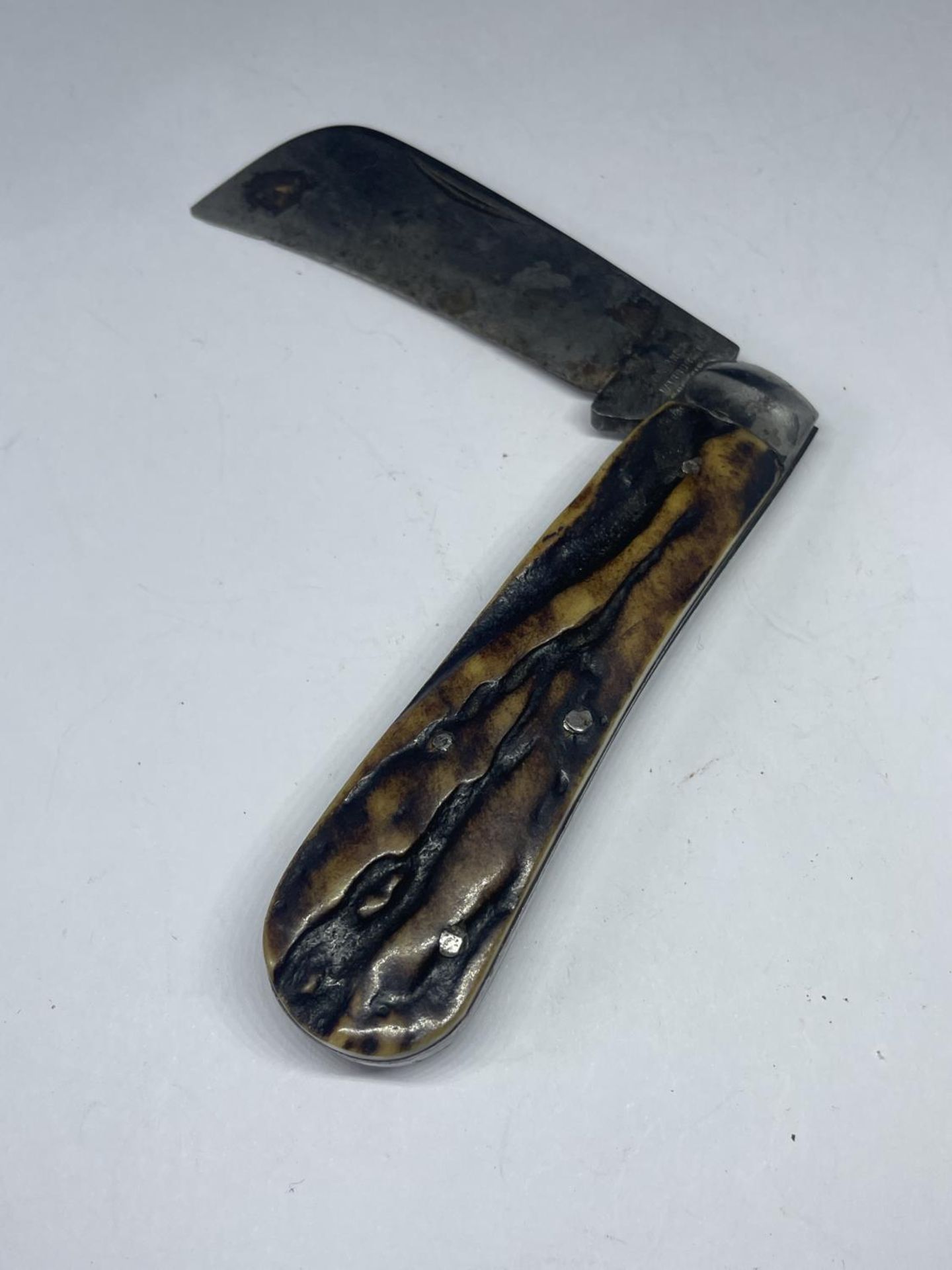 A VINTAGE CLARKES WARBURTON SHEFFIELD POCKET KNIFE