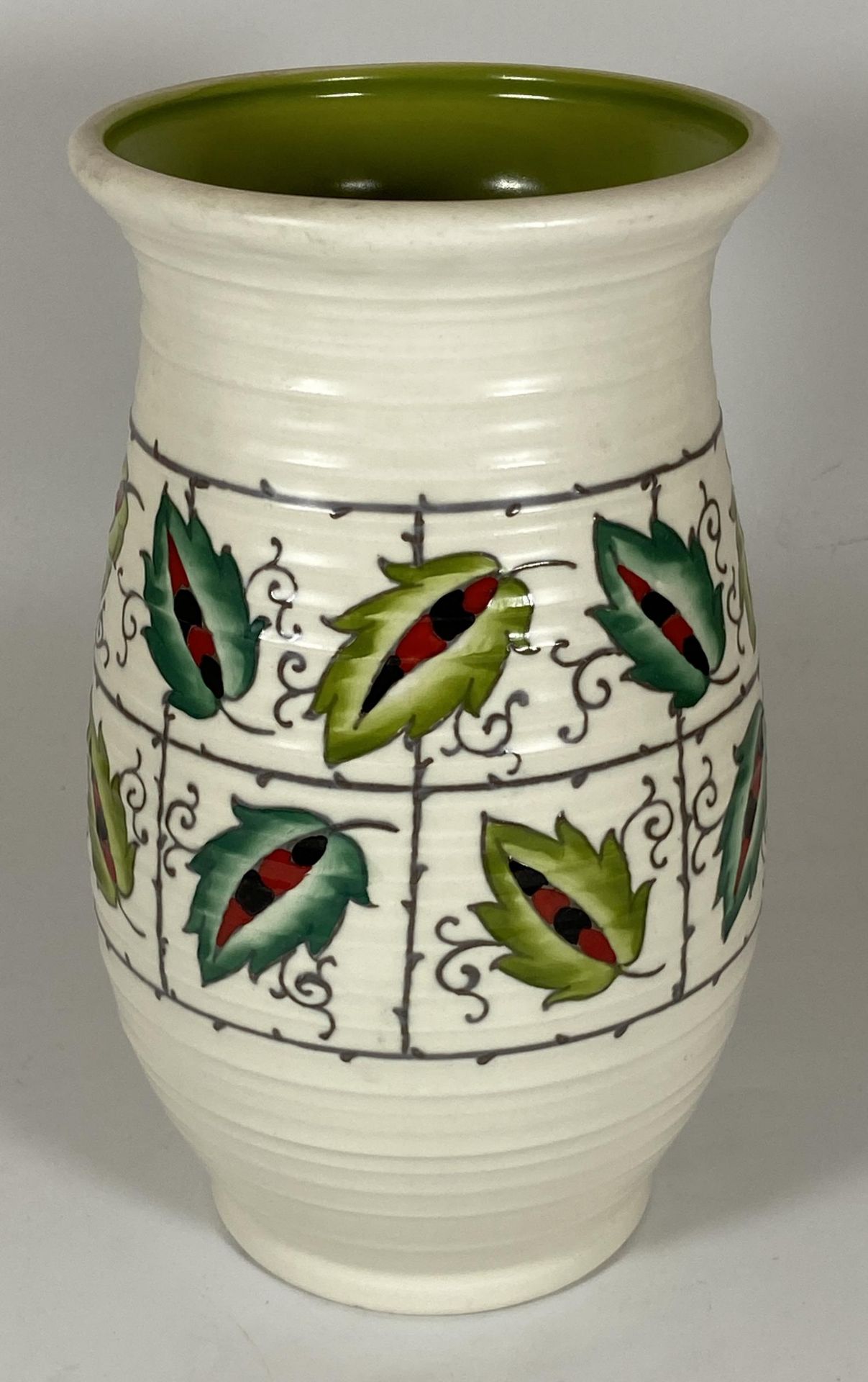 AN ART DECO CHARLOTTE / FREDERICK RHEAD LEAVES & TRELLIS PATTERN CROWN DUCAL POTTERY VASE, HEIGHT