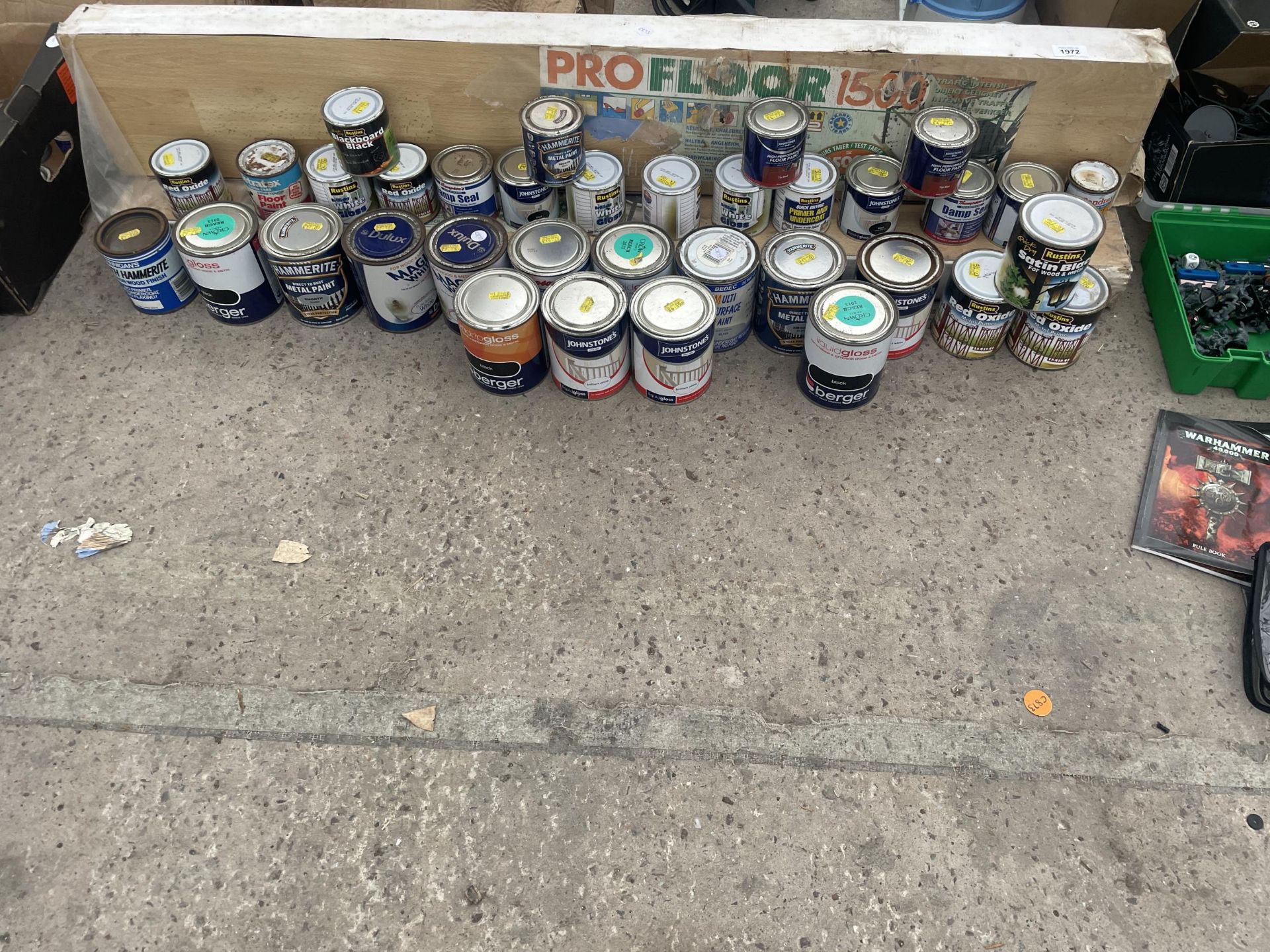 A LARGE ASSORTMENT OF WOOD AND METAL PAINTS