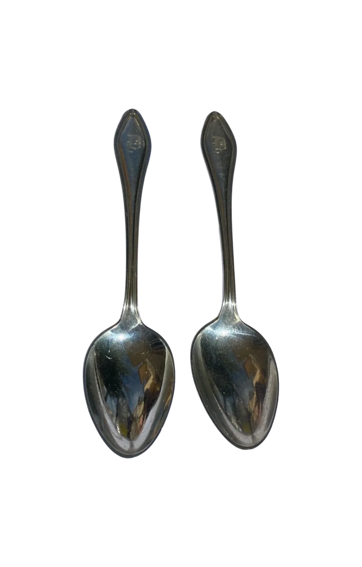 A PAIR OF ANTIQUE STERLING SILVER HALLMARKED 1912 PATTERN TEASPOONS, GROSS WEIGHT 40G