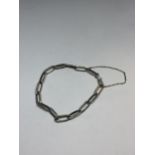 A SILVER WRIST CHAIN