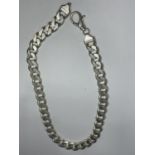 A HEAVY MARKED SILVER FLAT LINK NECKLACE LENGTH 50 CM WEIGHT 172.8 GRAMS